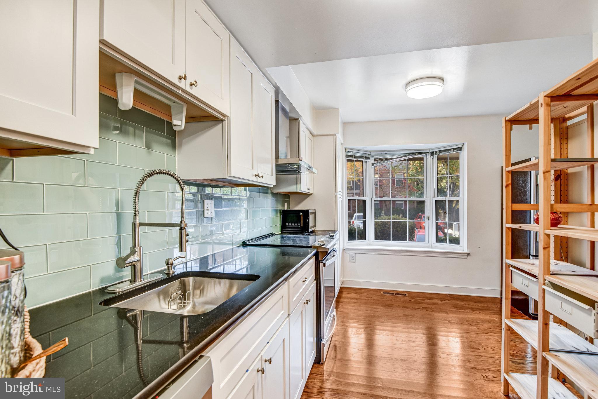 FLINT HILL MANOR - Residential