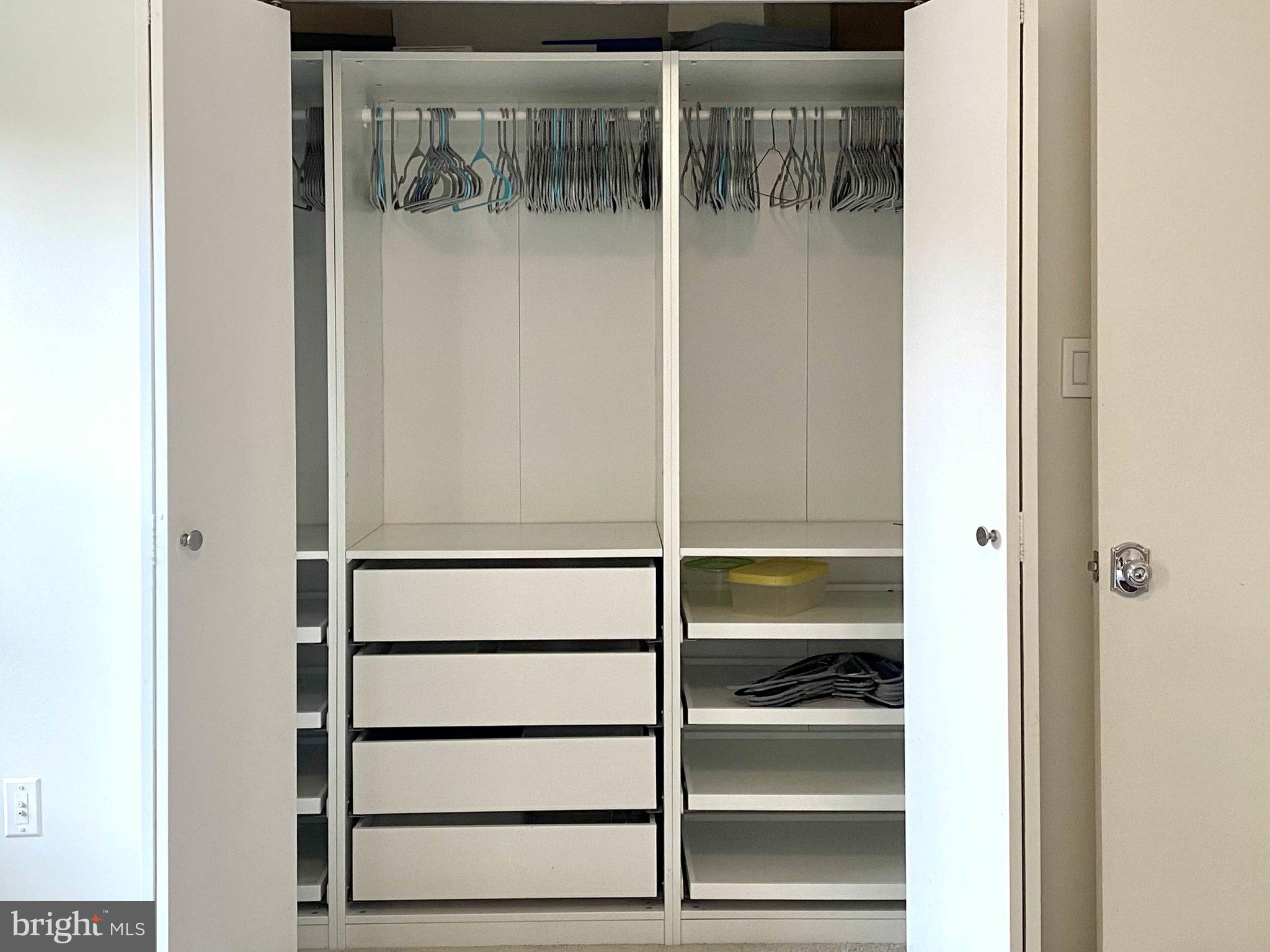 FLINT HILL MANOR - Residential