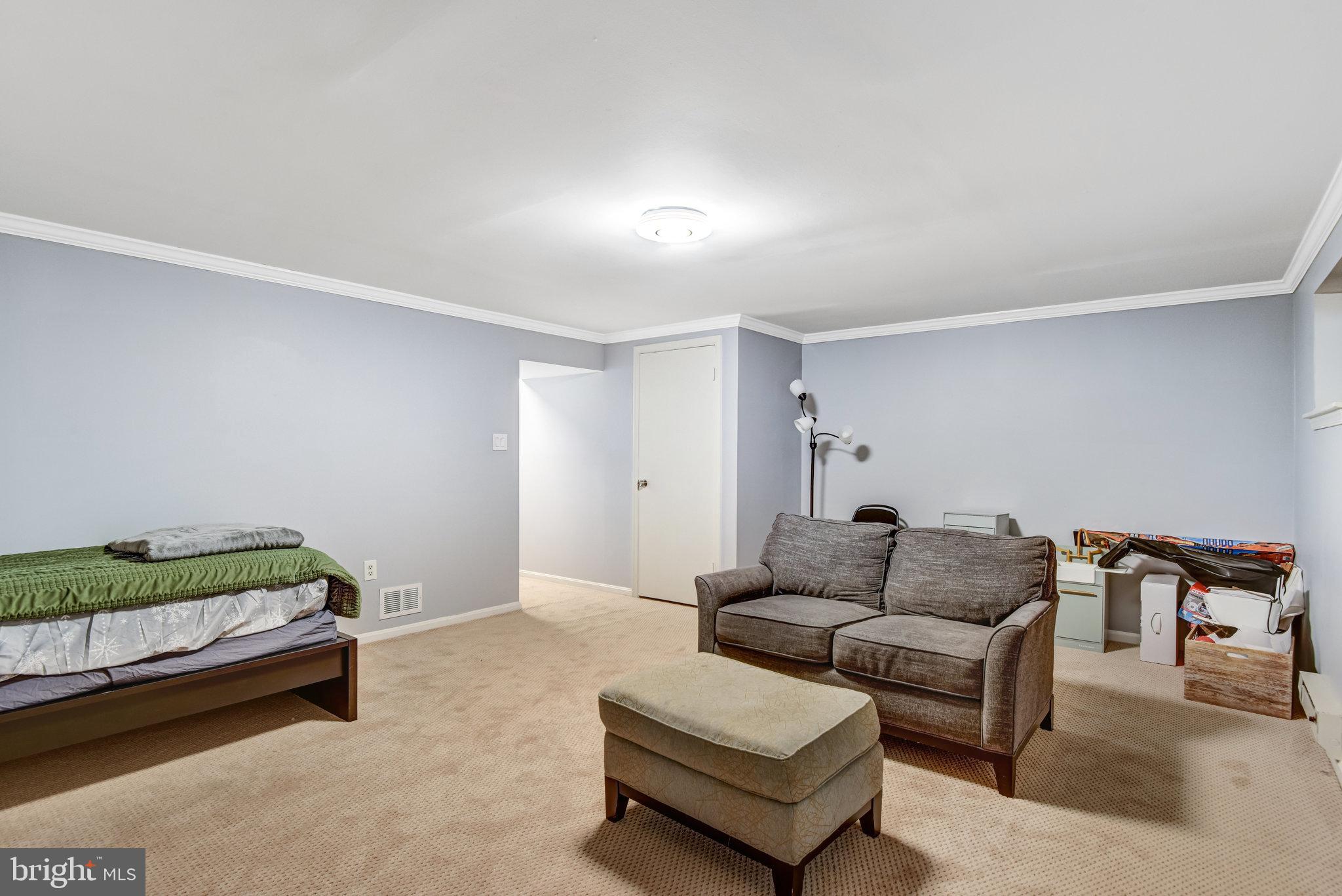 FLINT HILL MANOR - Residential