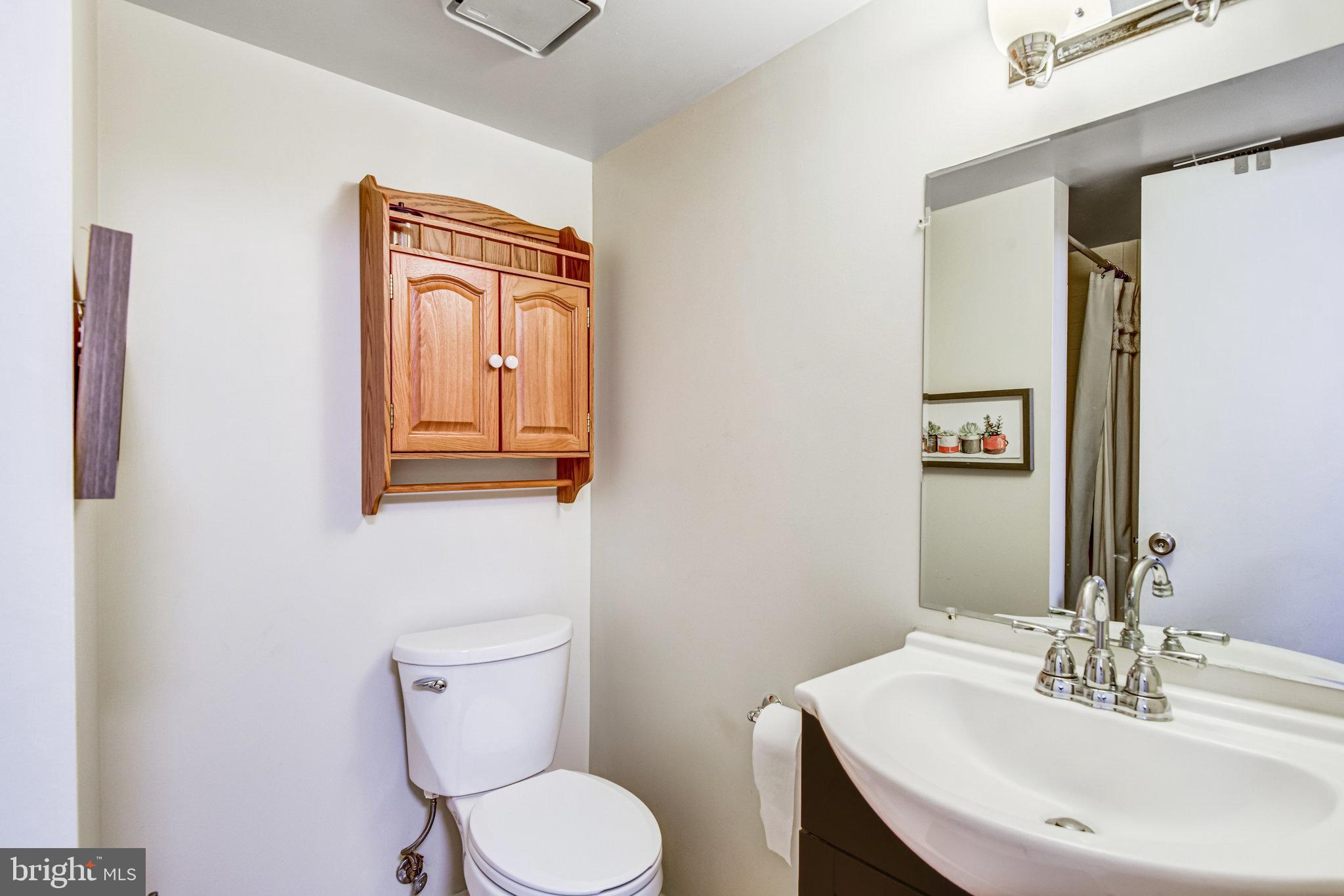 FLINT HILL MANOR - Residential