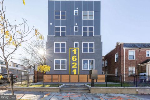 1621 T STREET SE 1 WASHINGTON DC 20020