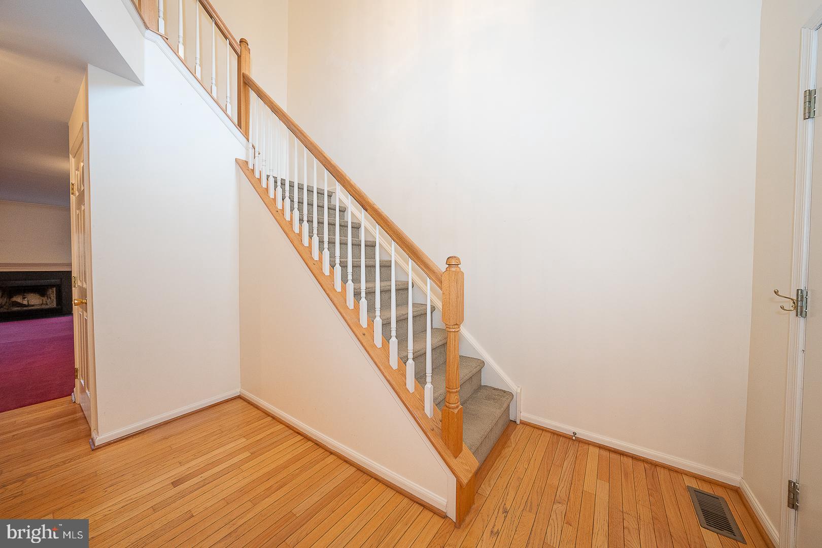 INDIAN CREEK - Residential