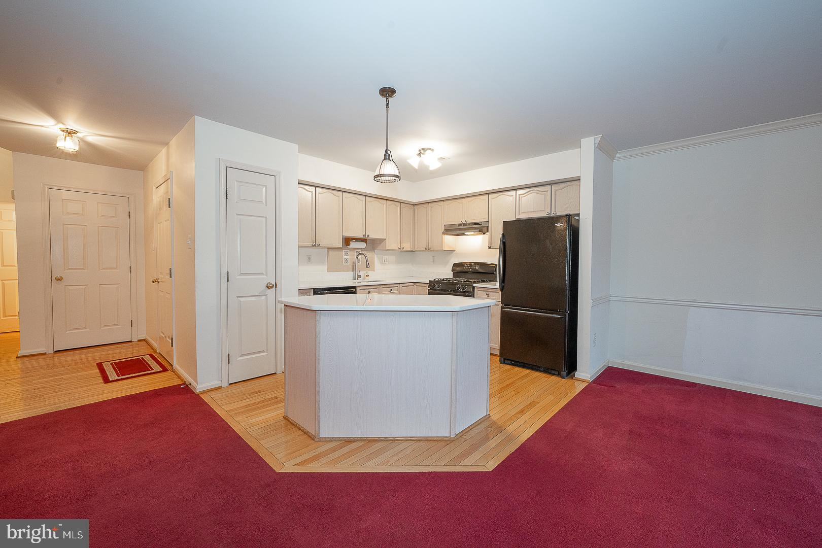 INDIAN CREEK - Residential