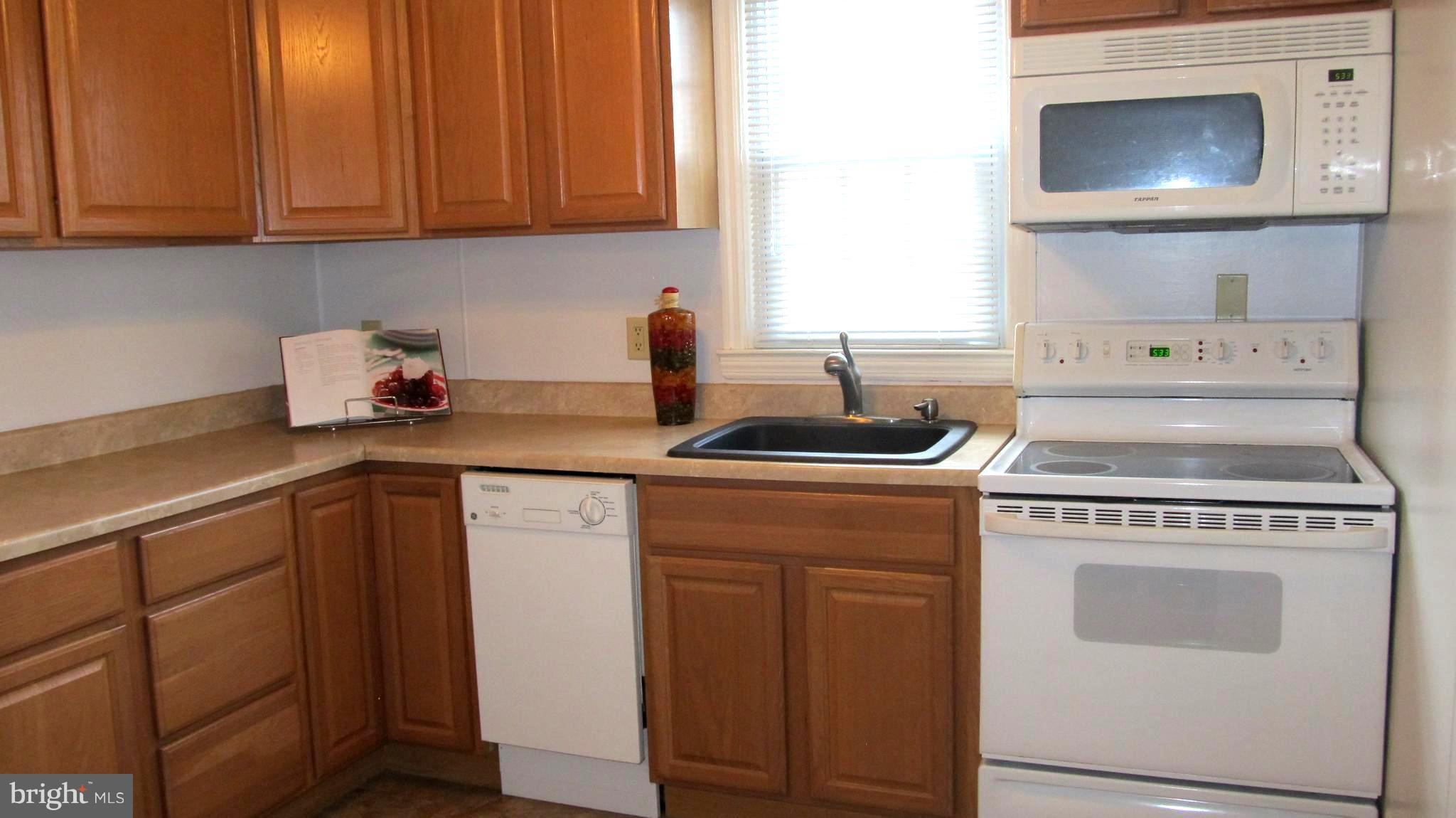 KINGSTON HEIGHTS - Residential