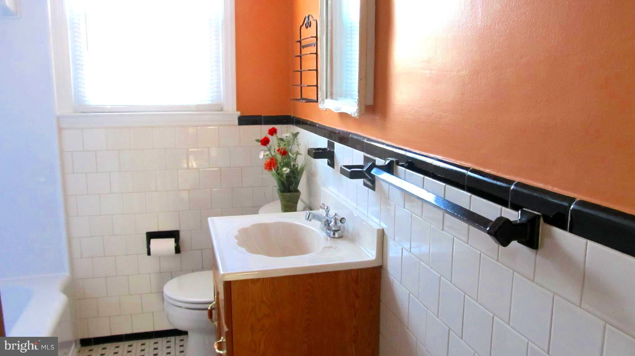 KINGSTON HEIGHTS - Residential