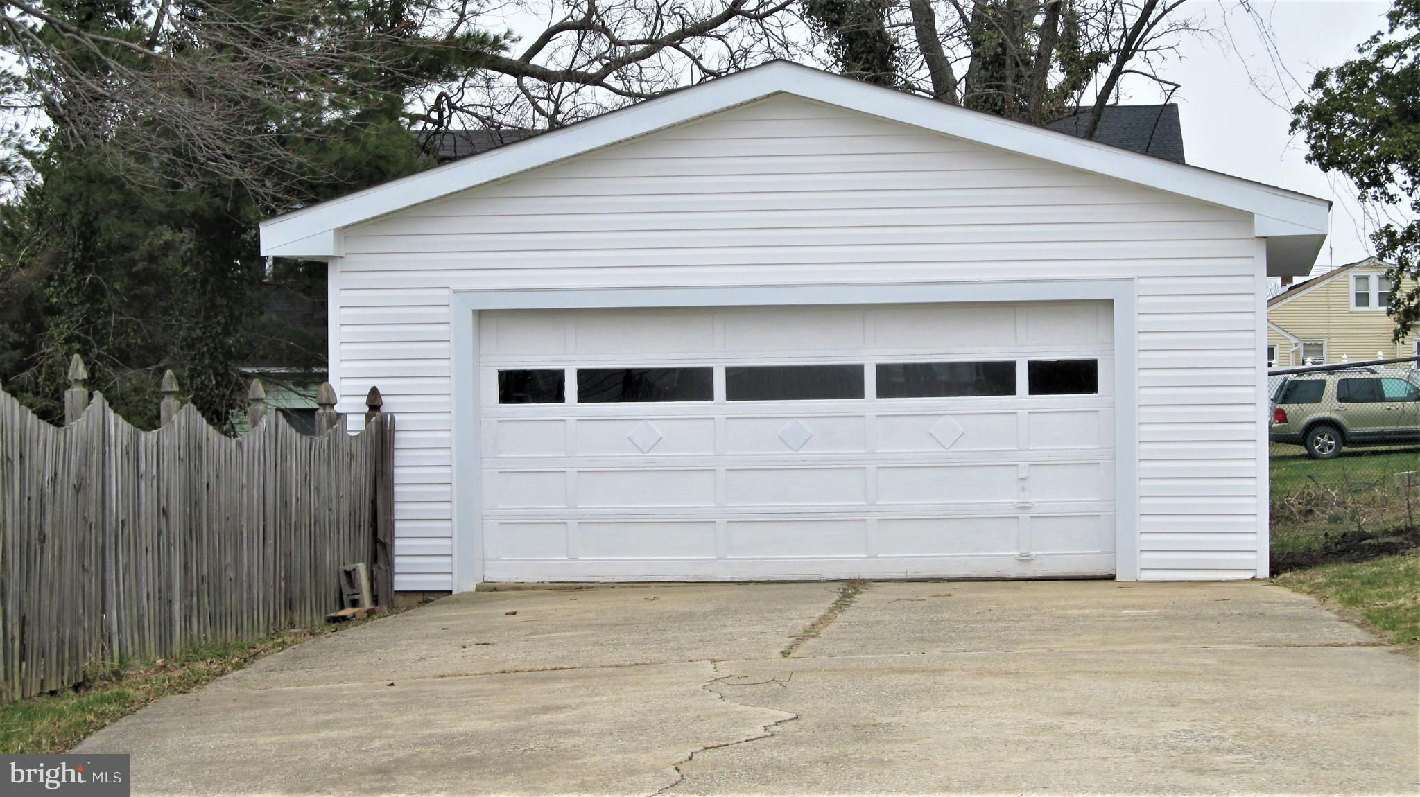 KINGSTON HEIGHTS - Residential