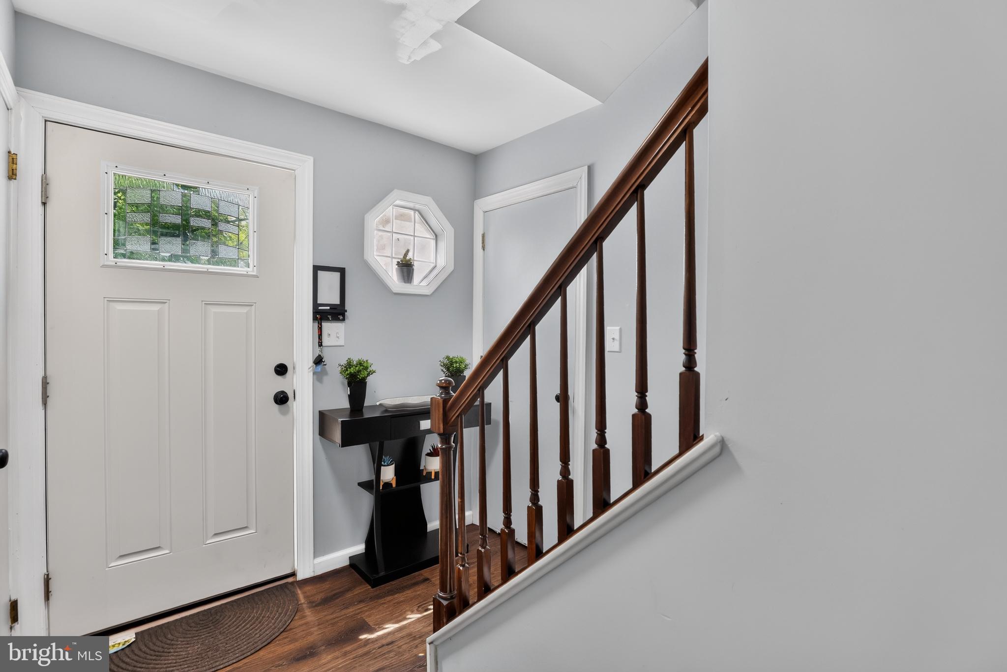 24 HYACINTH LANE