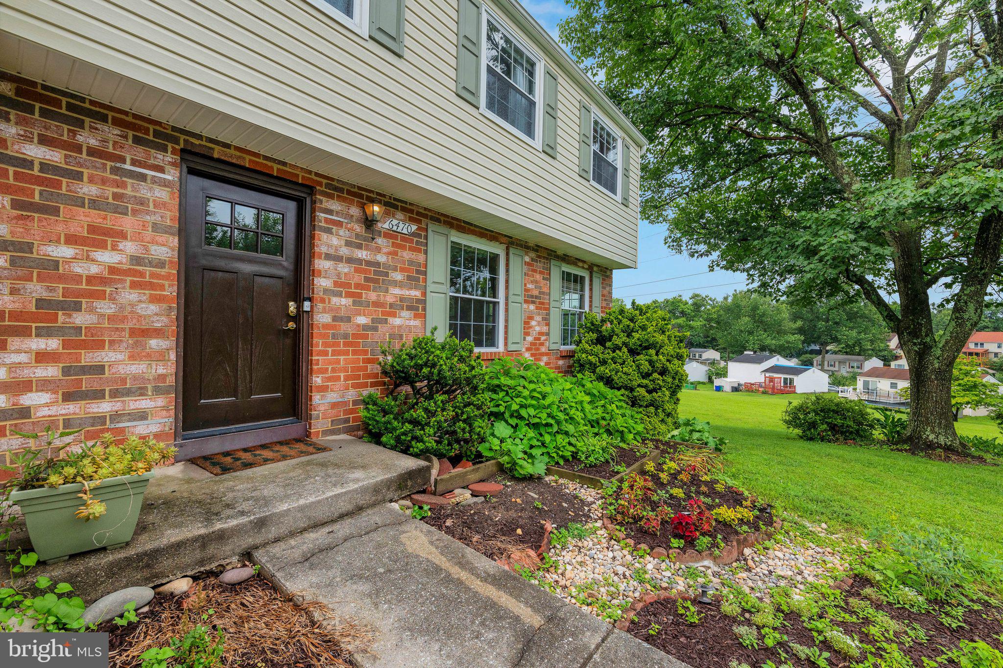 6470 SKYWARD COURT