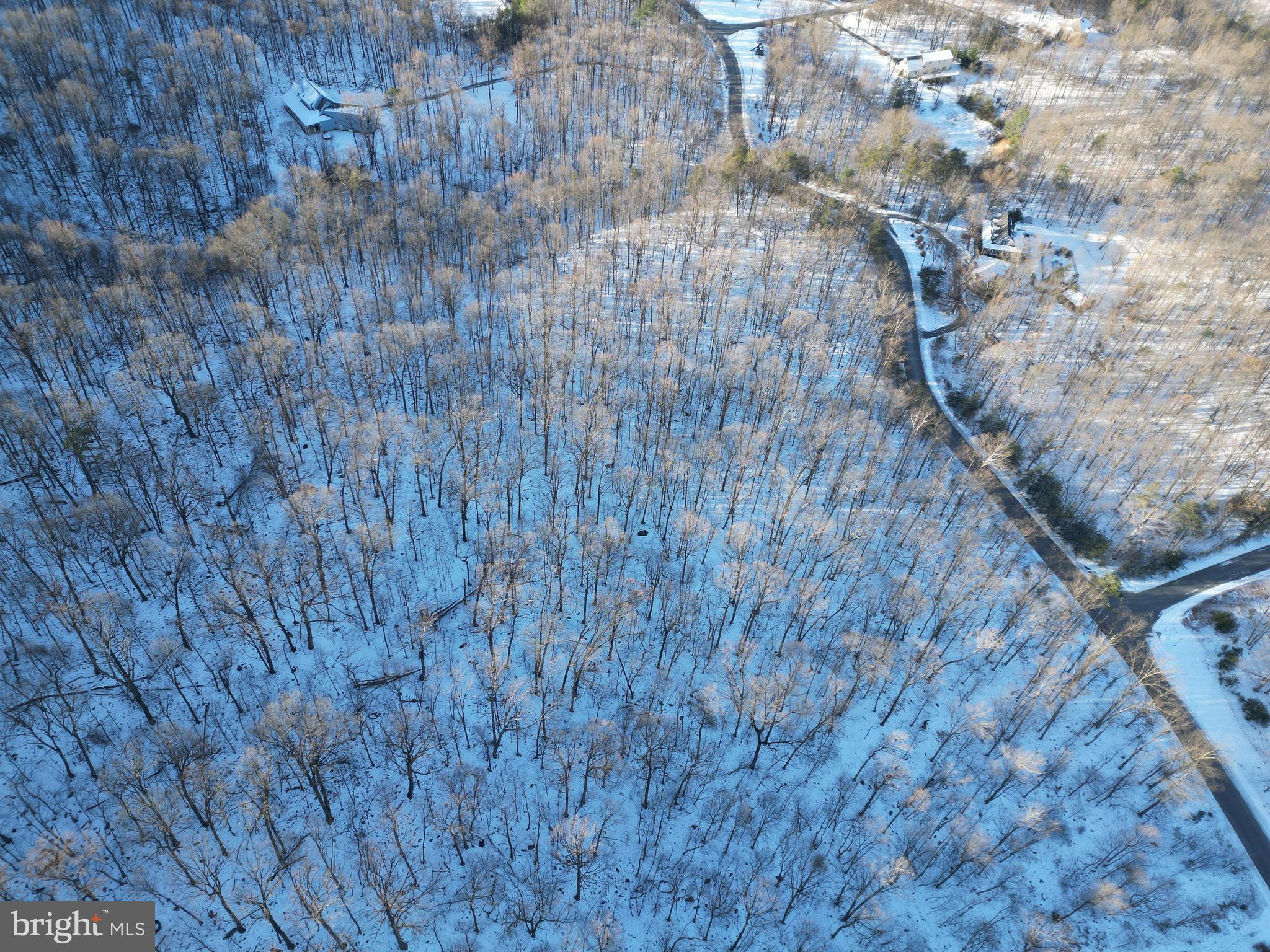 ROUND TOP ESTATES - Land