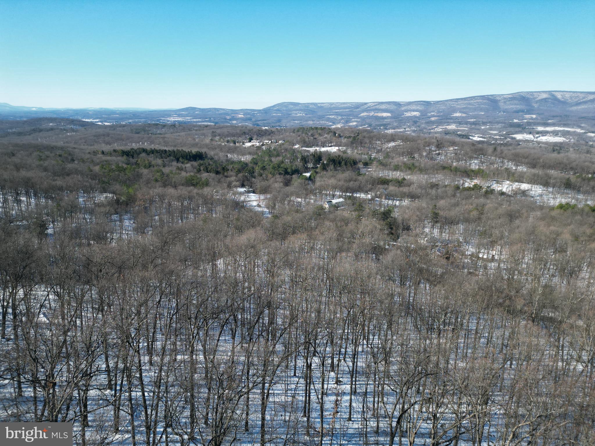 ROUND TOP ESTATES - Land