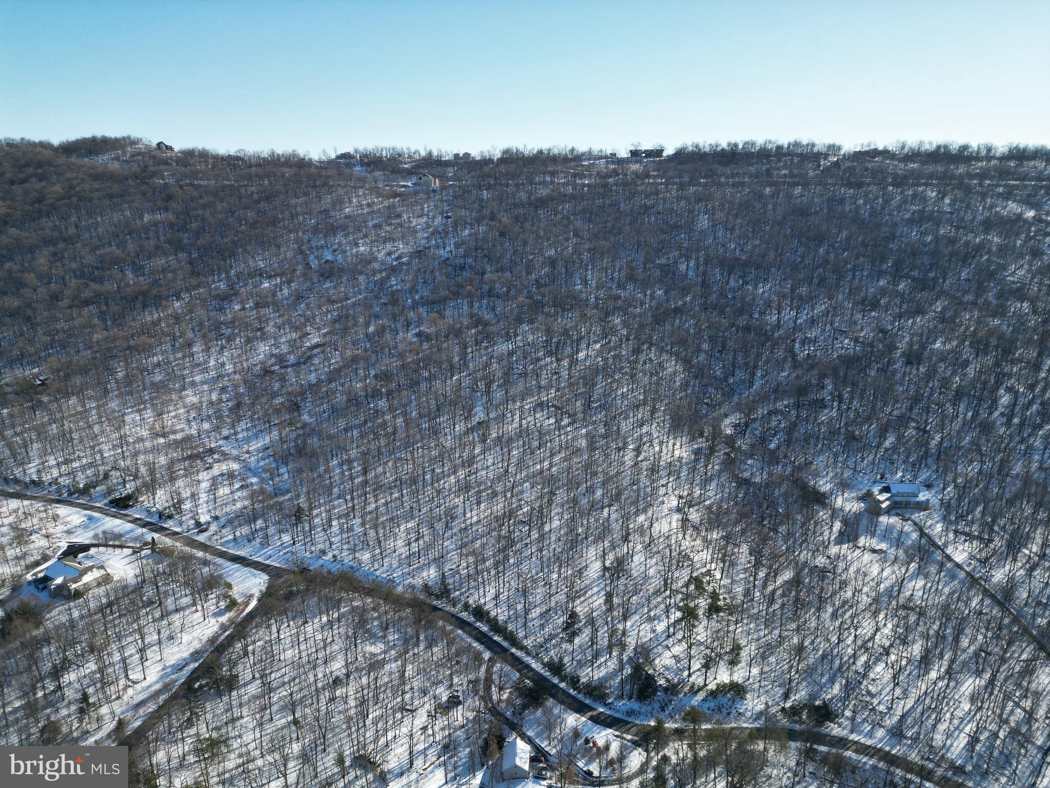 ROUND TOP ESTATES - Land