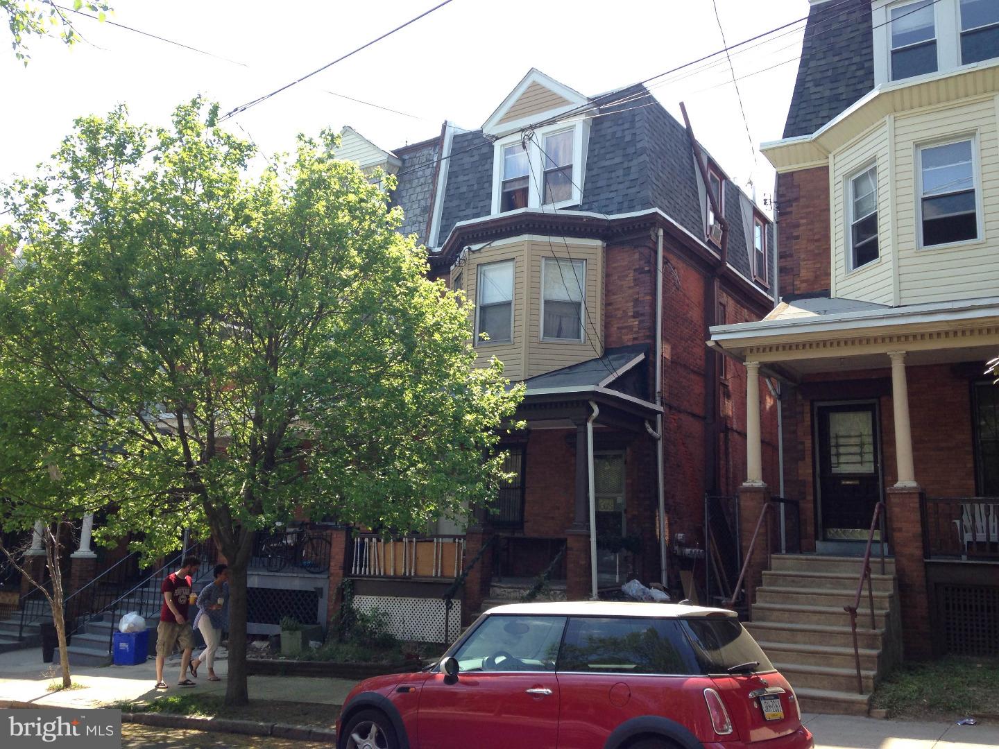 UNIVERSITY CITY - Residential Lease