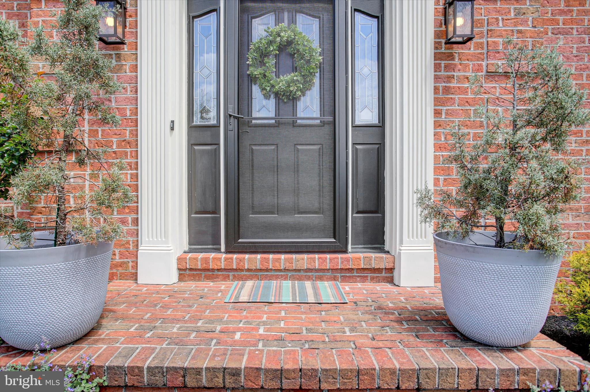 HIGHMEADOWS - Residential