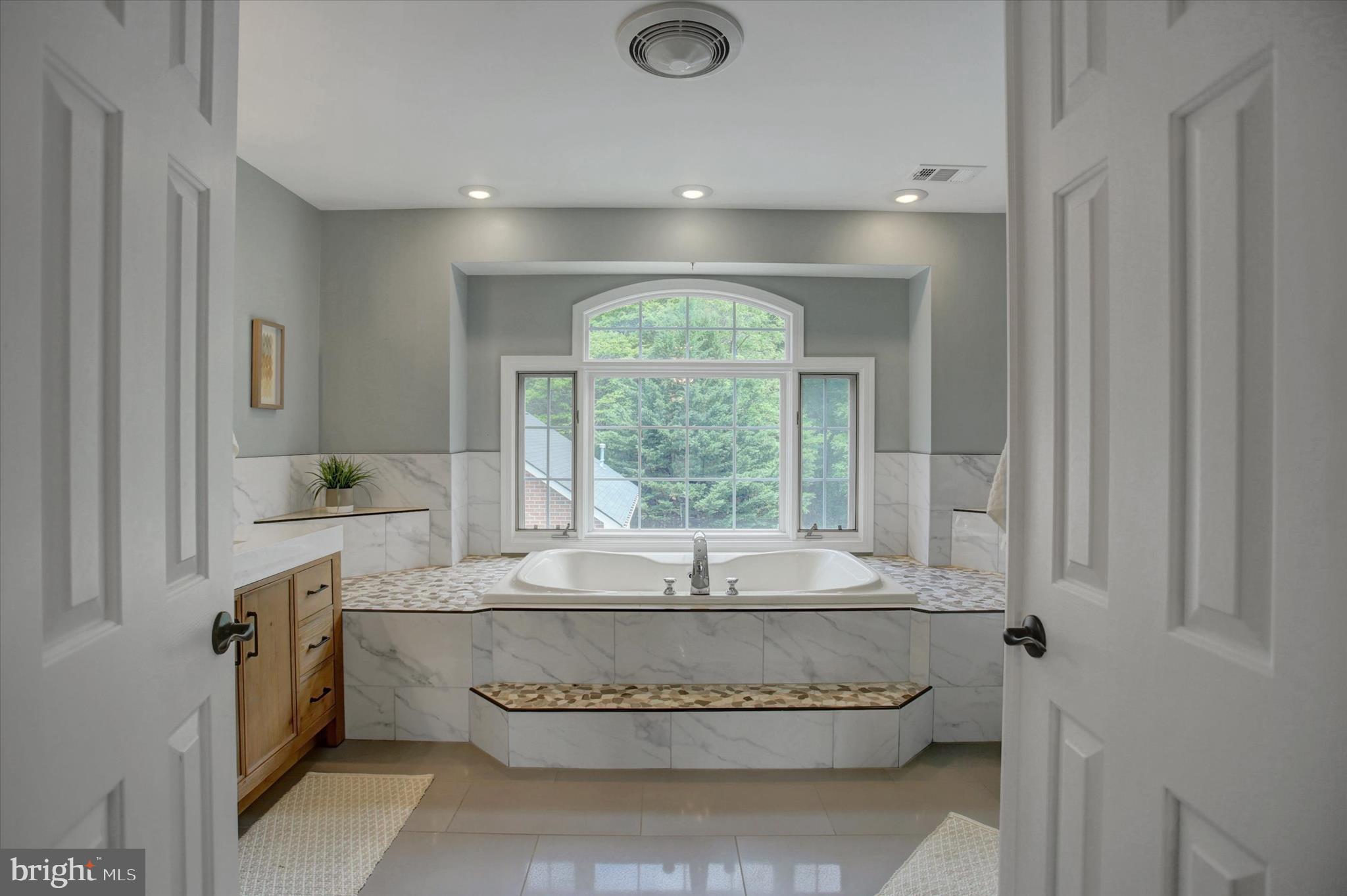 HIGHMEADOWS - Residential