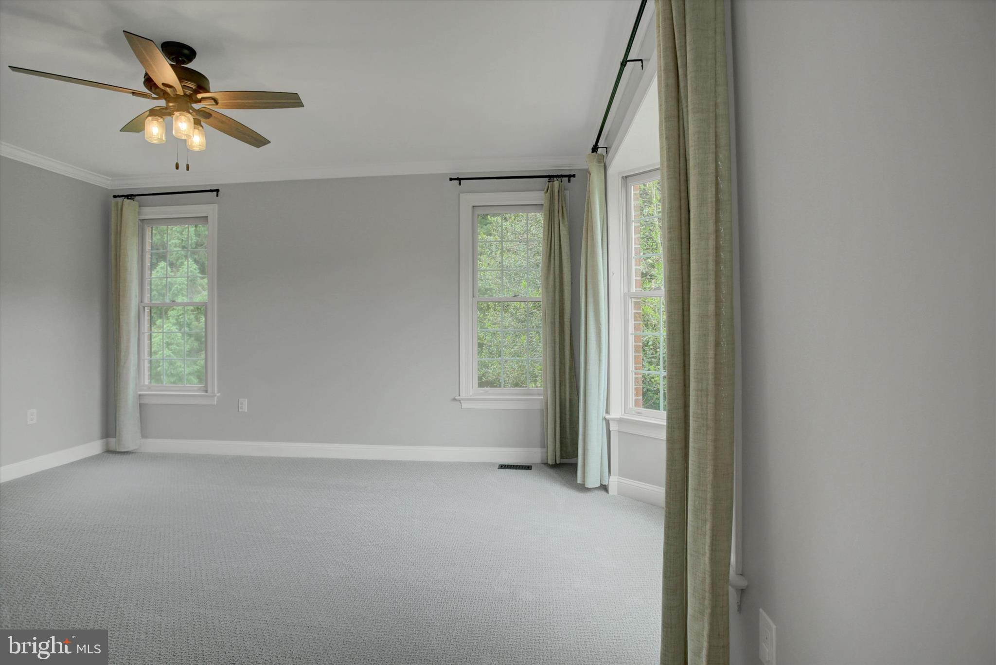 HIGHMEADOWS - Residential