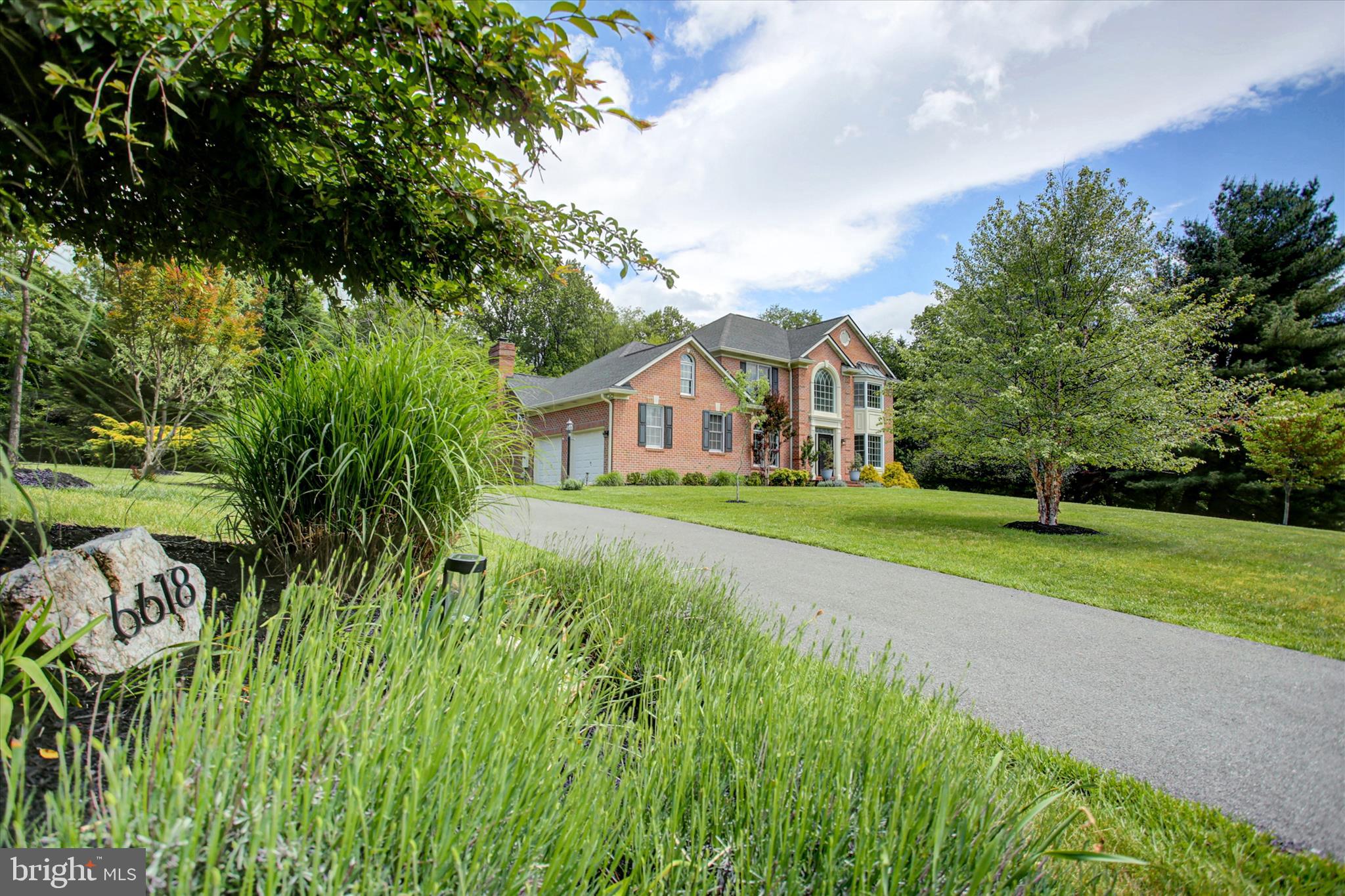 HIGHMEADOWS - Residential