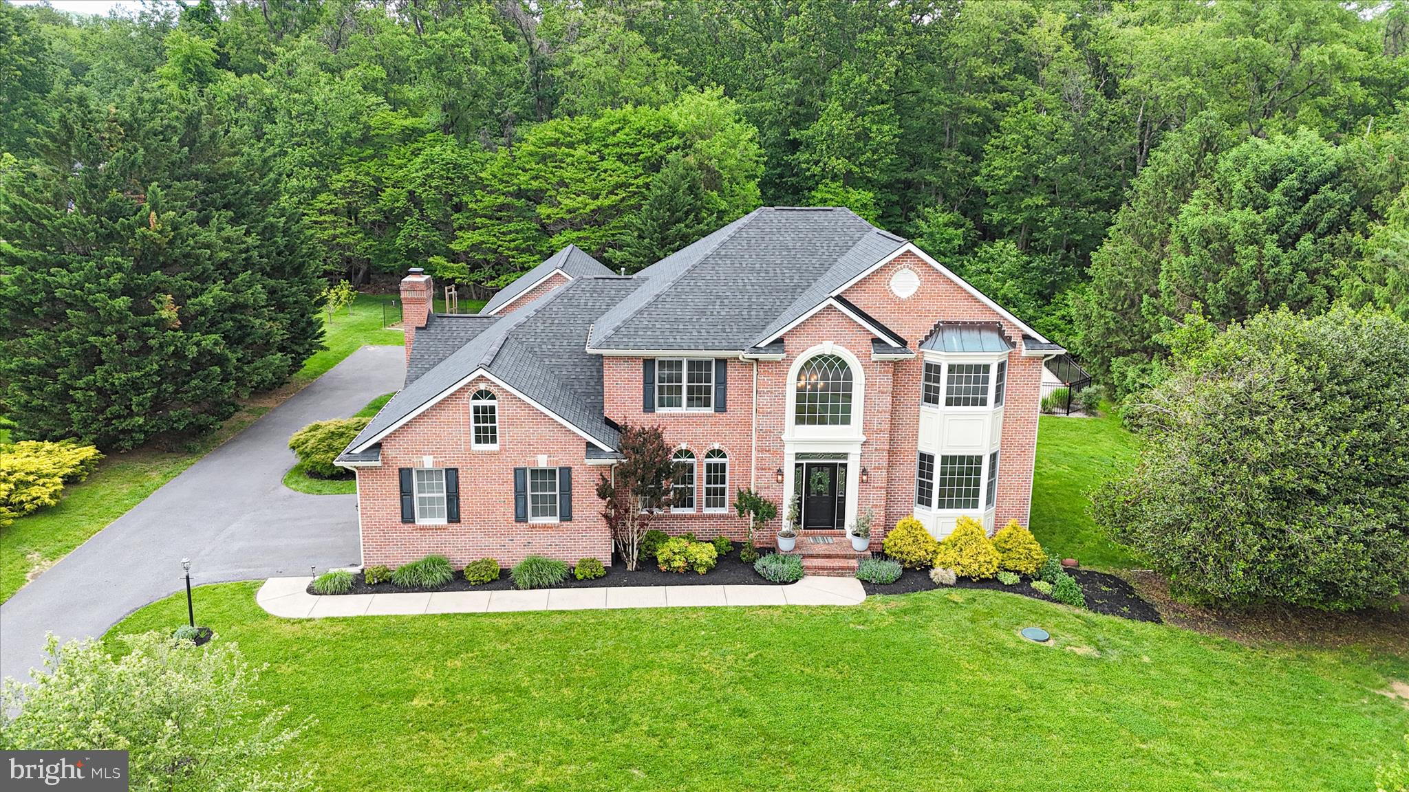 HIGHMEADOWS - Residential