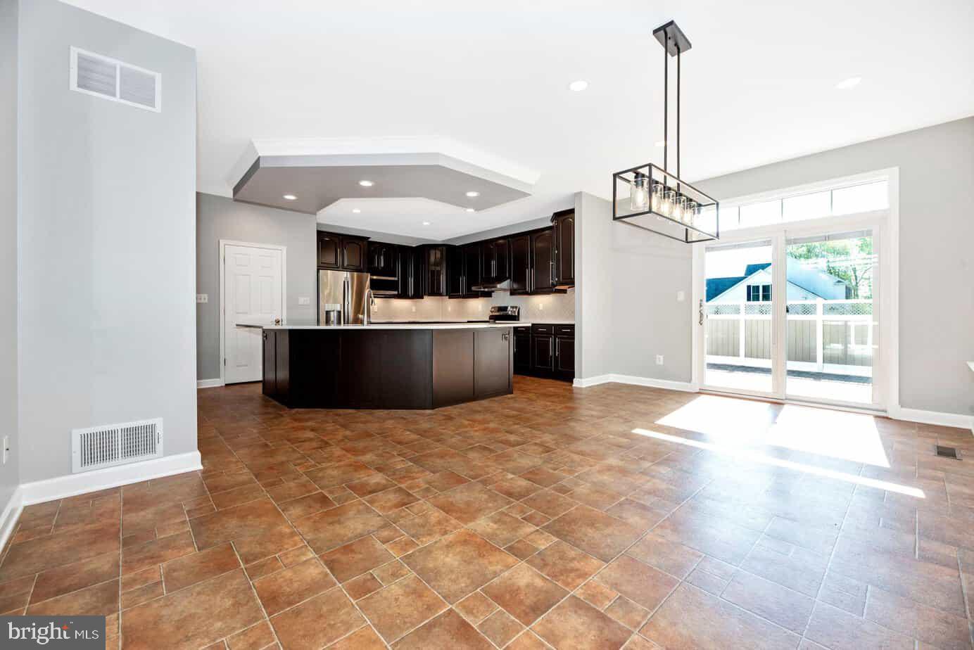 BROOKSHIRE - Residential