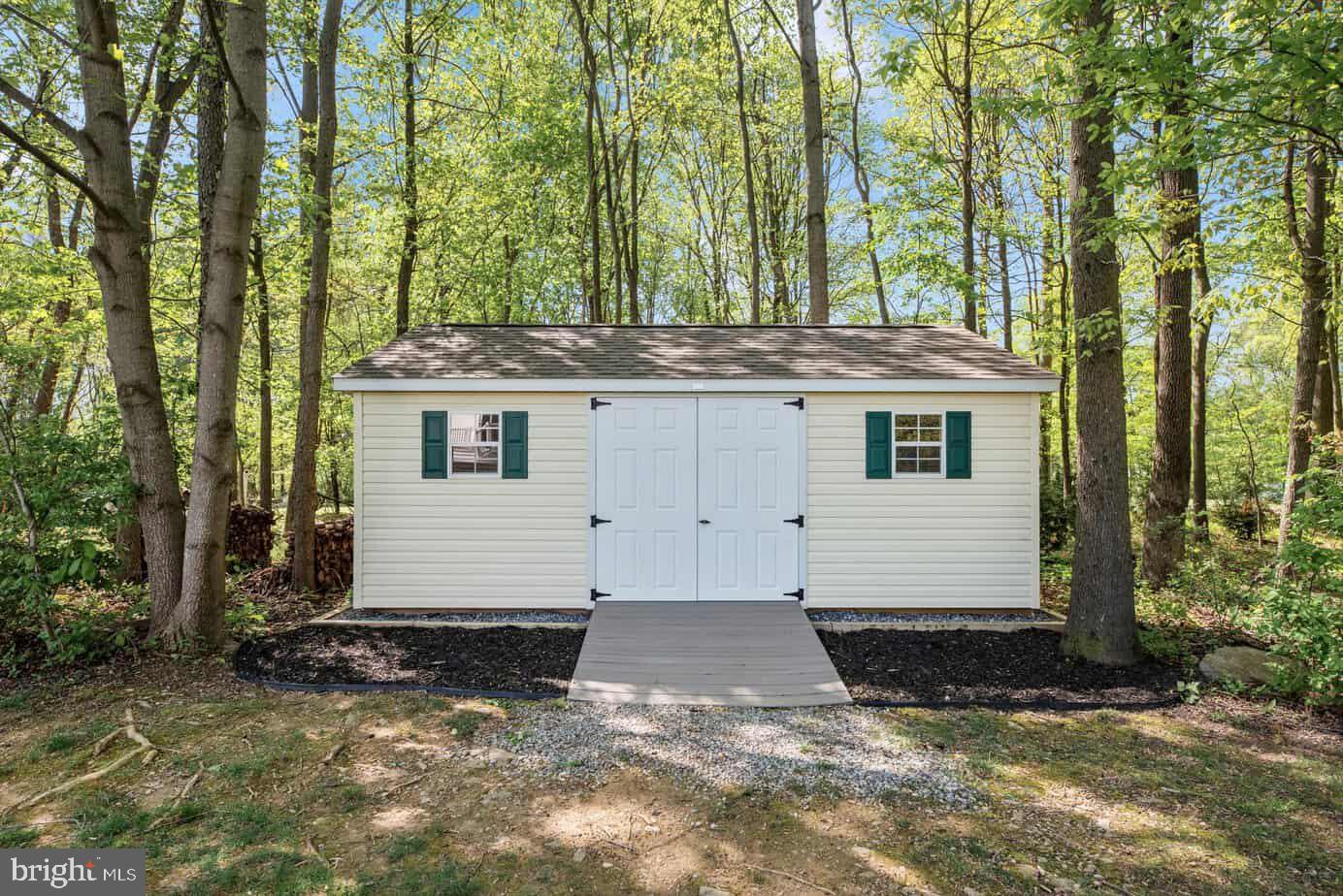 BROOKSHIRE - Residential