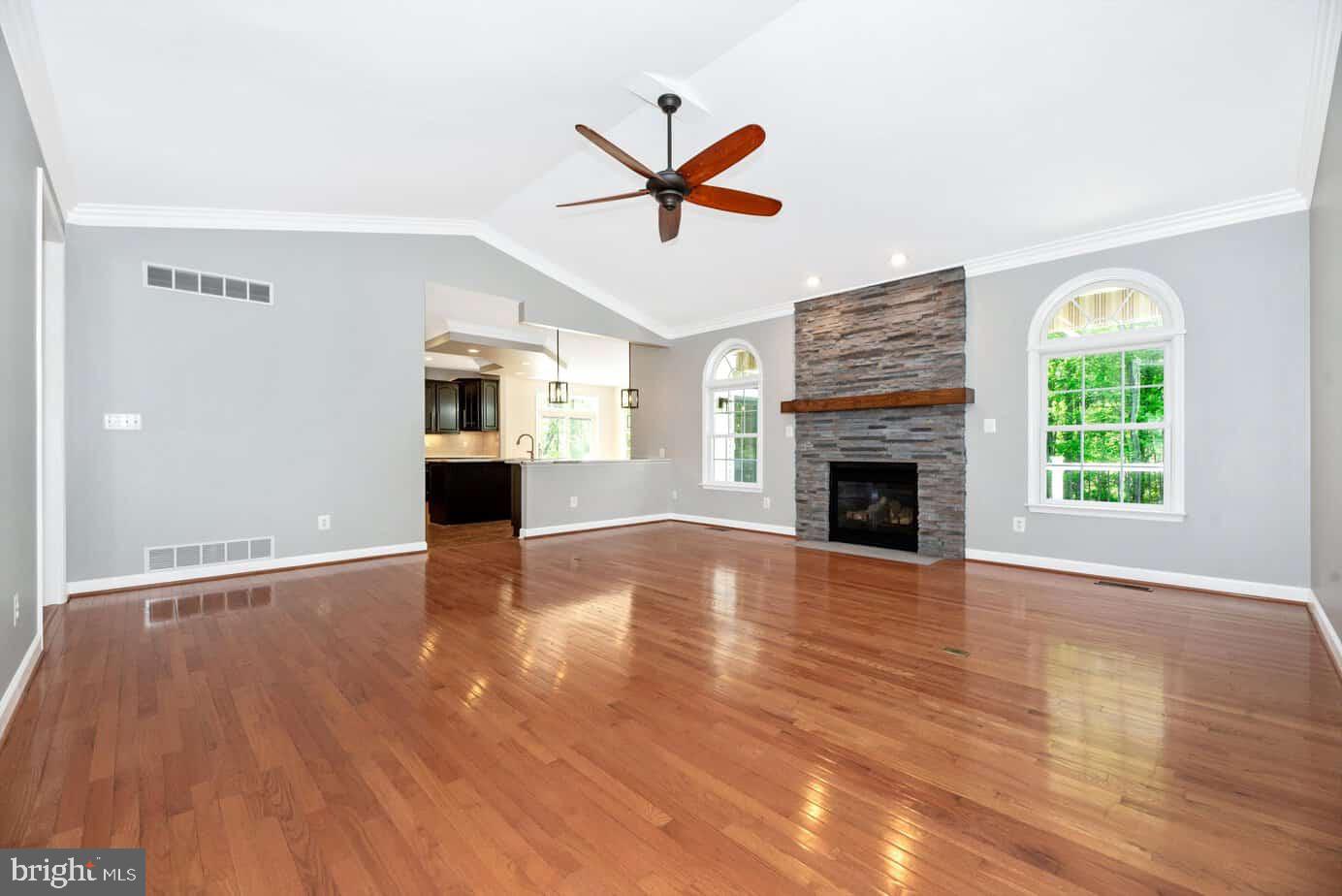BROOKSHIRE - Residential
