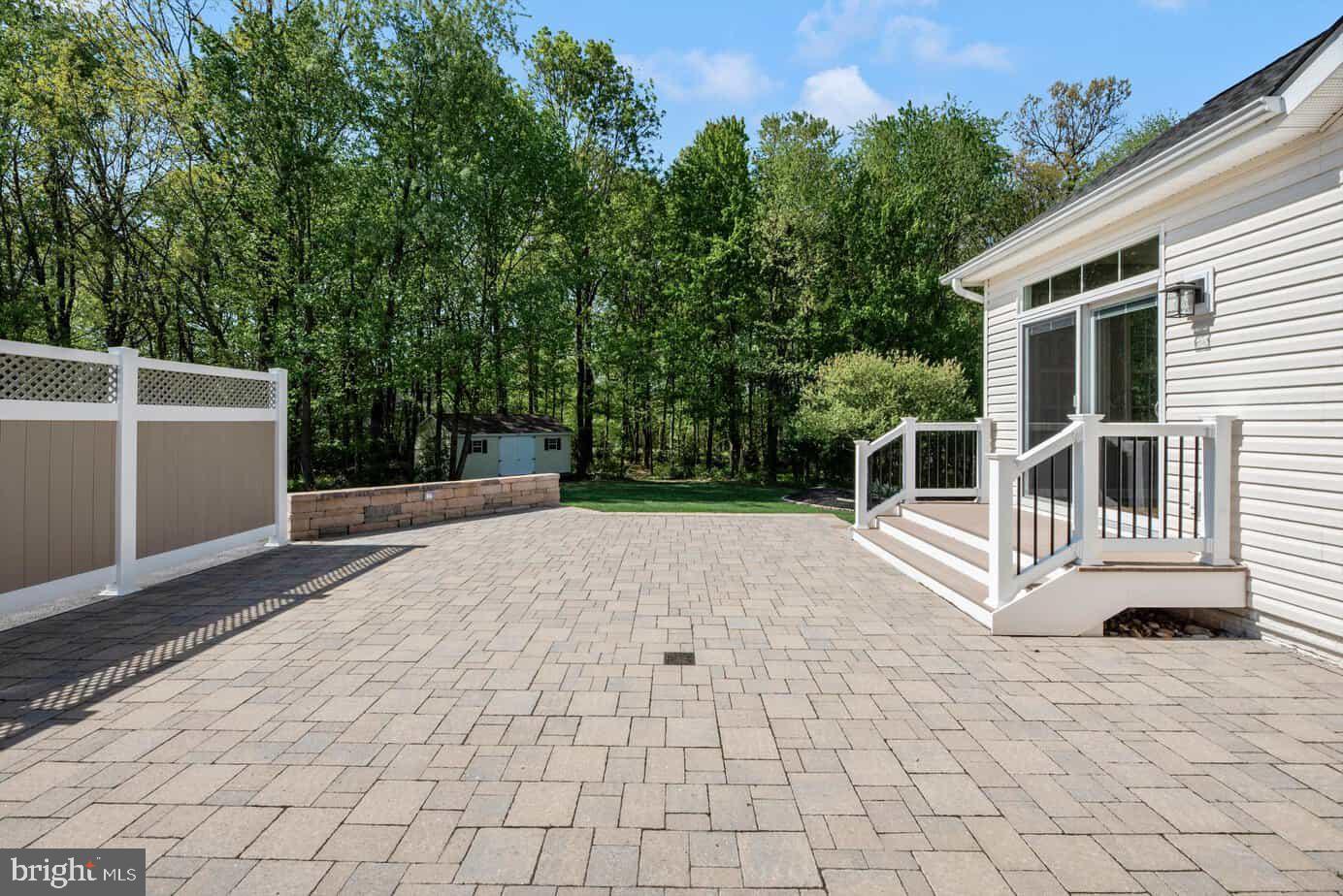 BROOKSHIRE - Residential