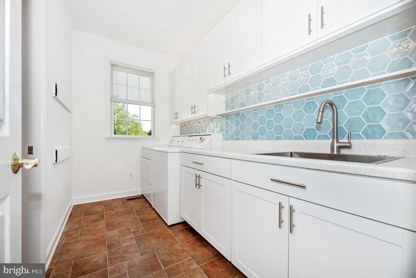 BROOKSHIRE - Residential