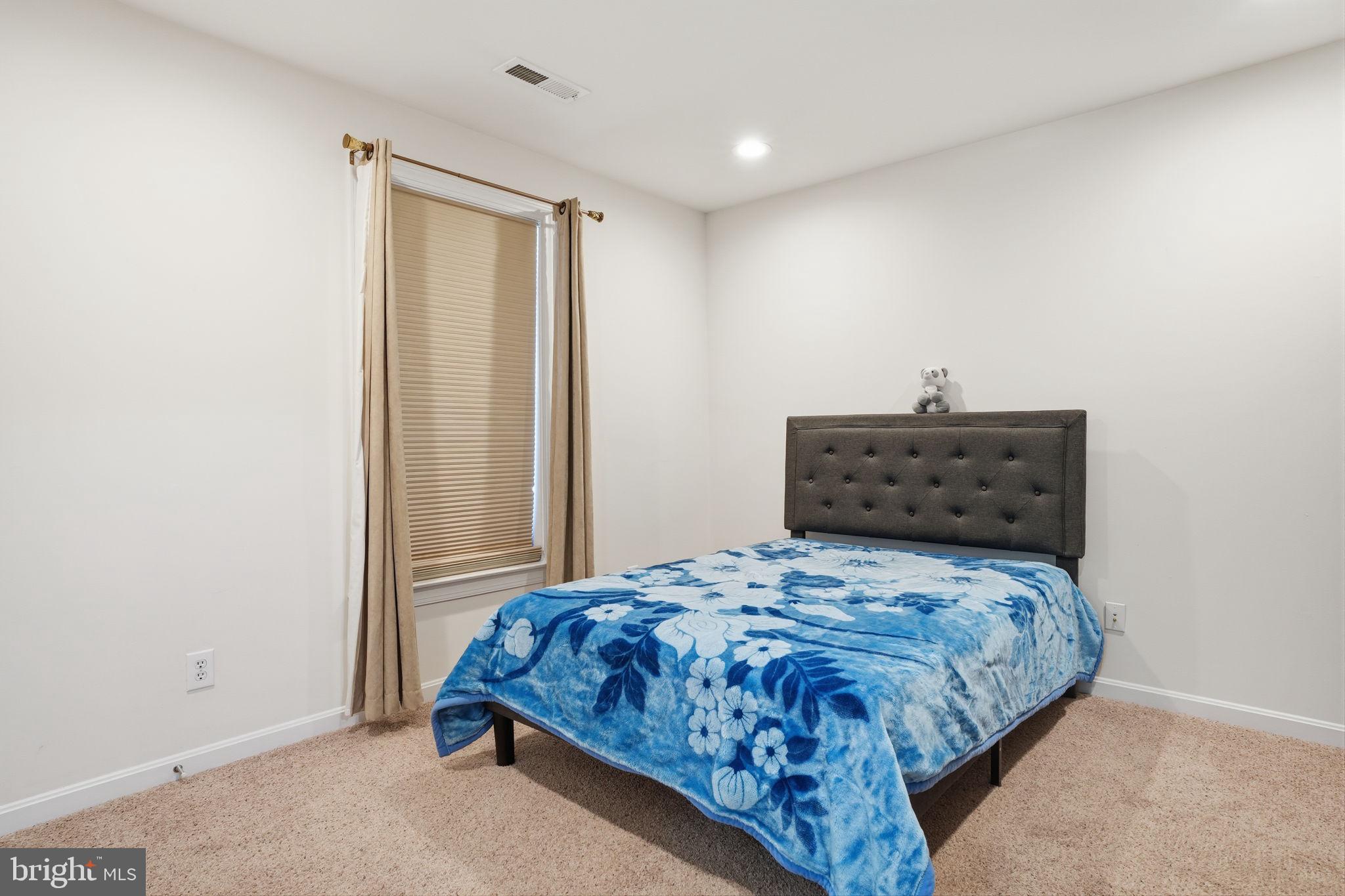 WOODMONT - Residential