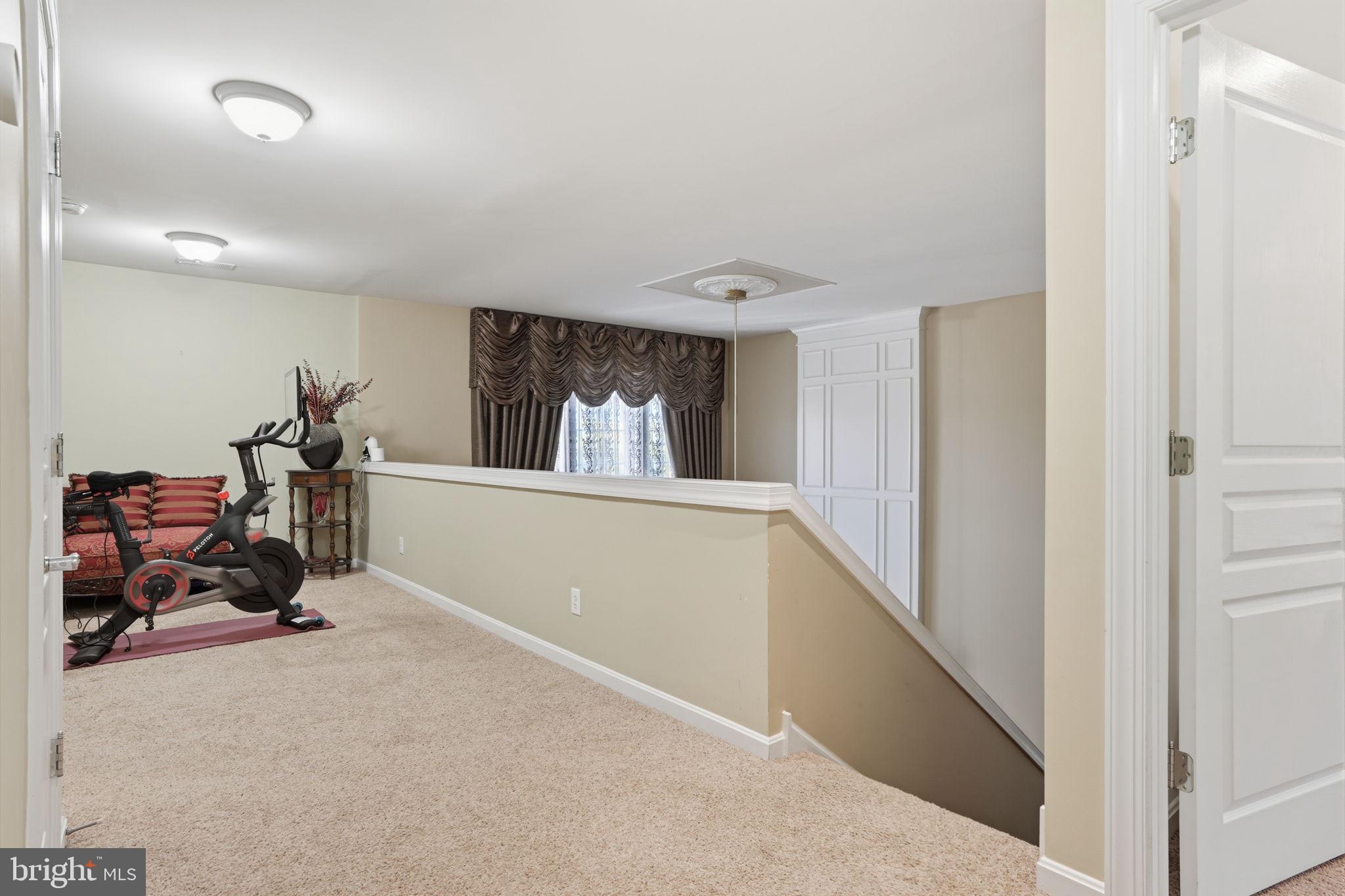 WOODMONT - Residential