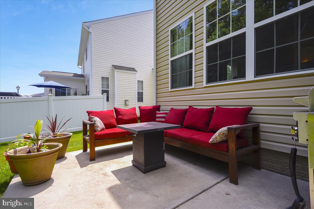 CHARLESTOWN CROSSING - Residential