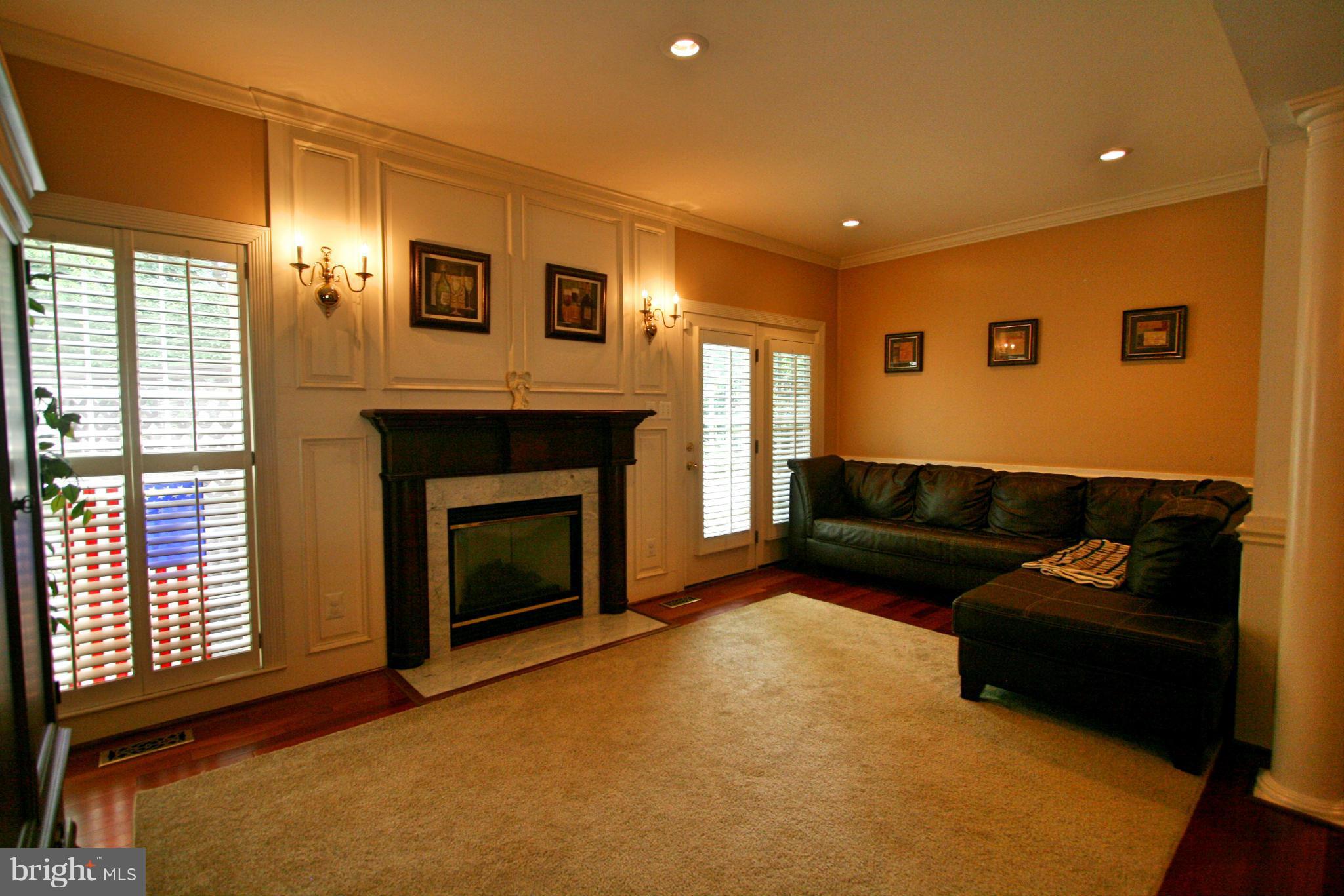 HUNTINGTON COMMONS - Residential