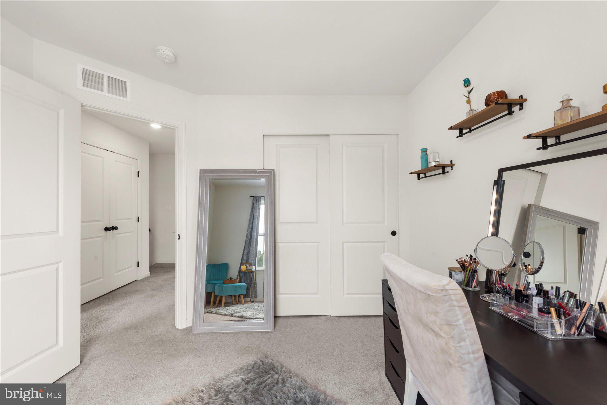 CREEKVALE - Residential