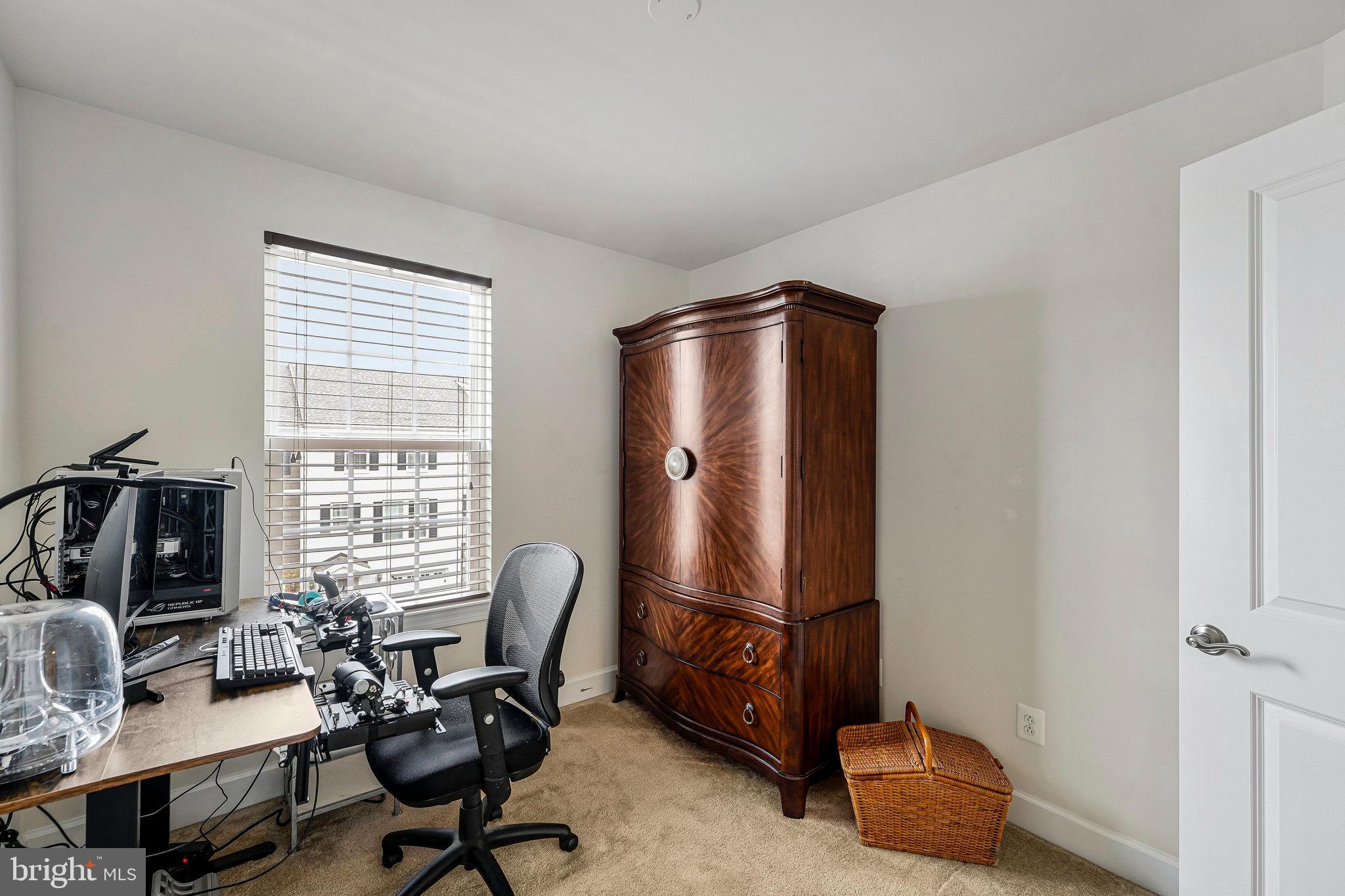 HERITAGE CROSSING TOWNS - Residential