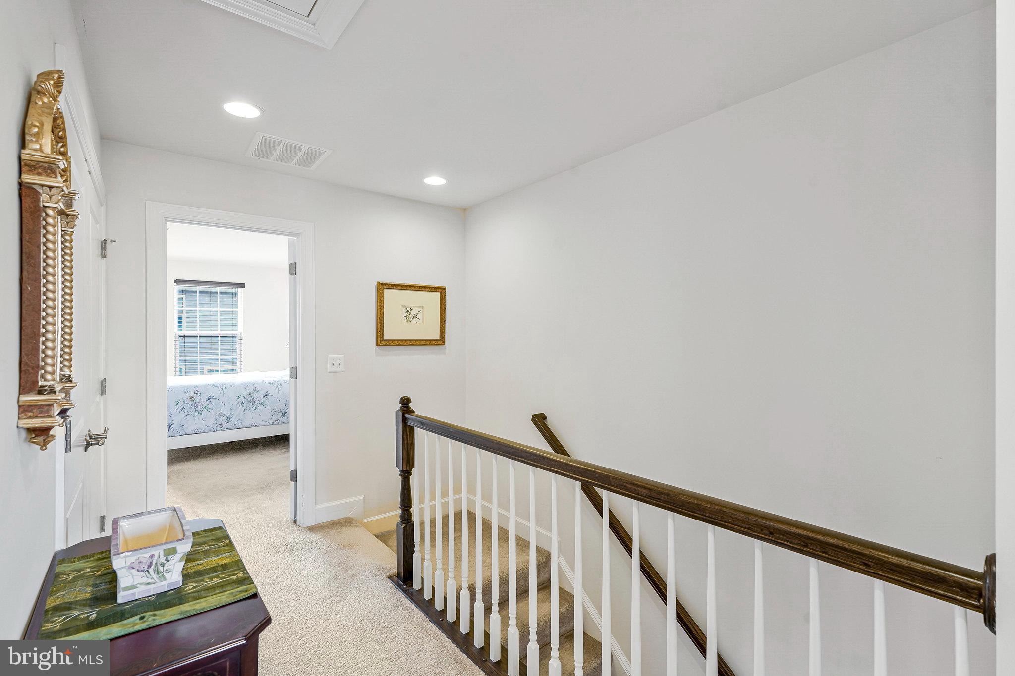 HERITAGE CROSSING TOWNS - Residential