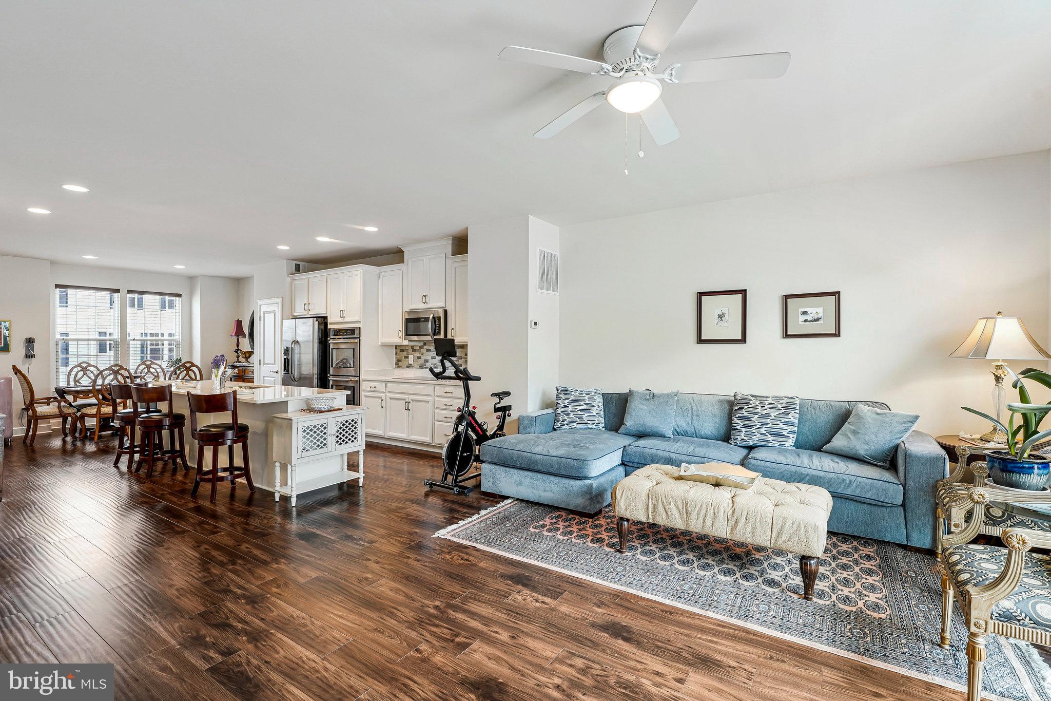 HERITAGE CROSSING TOWNS - Residential