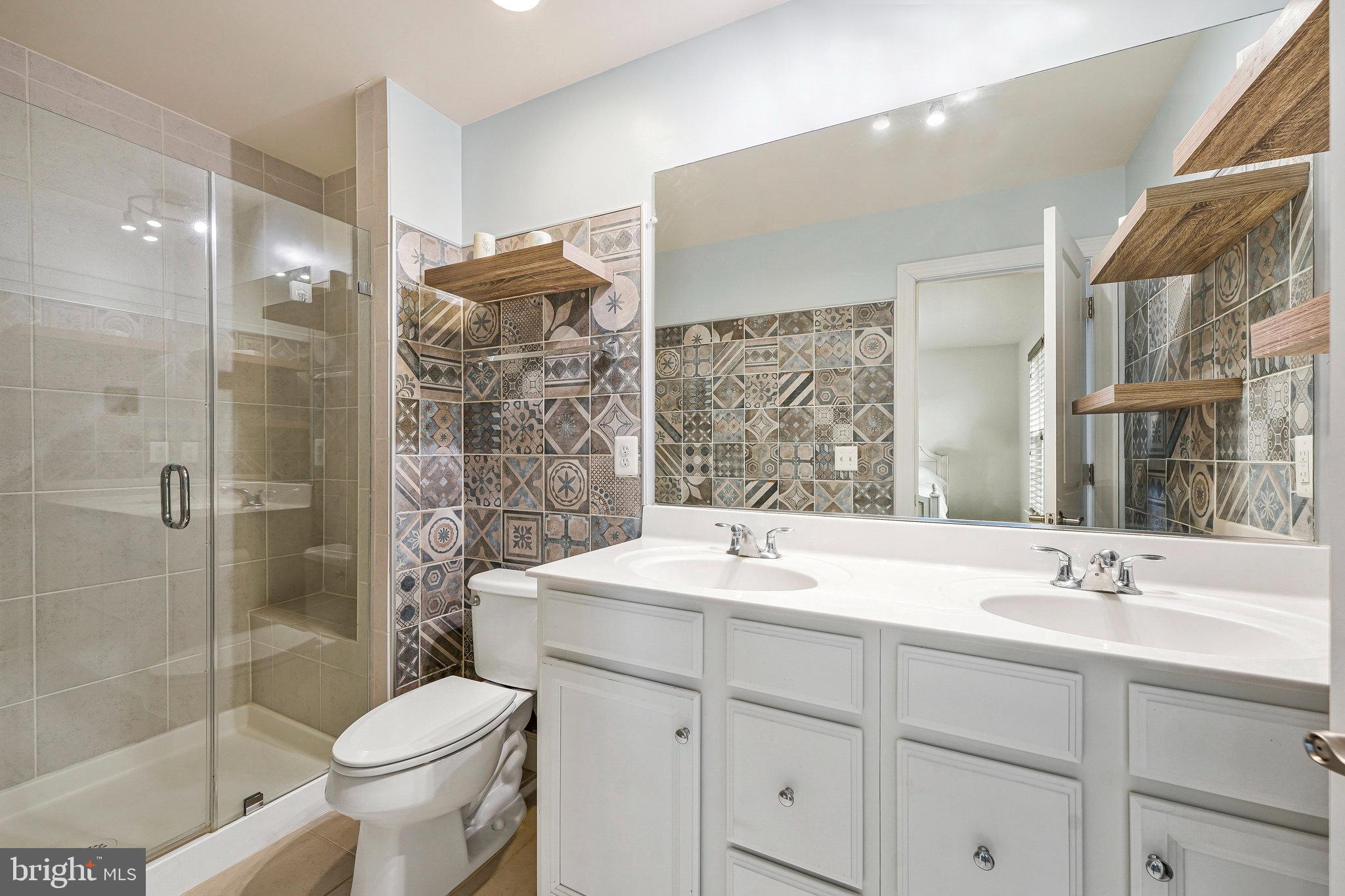 HERITAGE CROSSING TOWNS - Residential