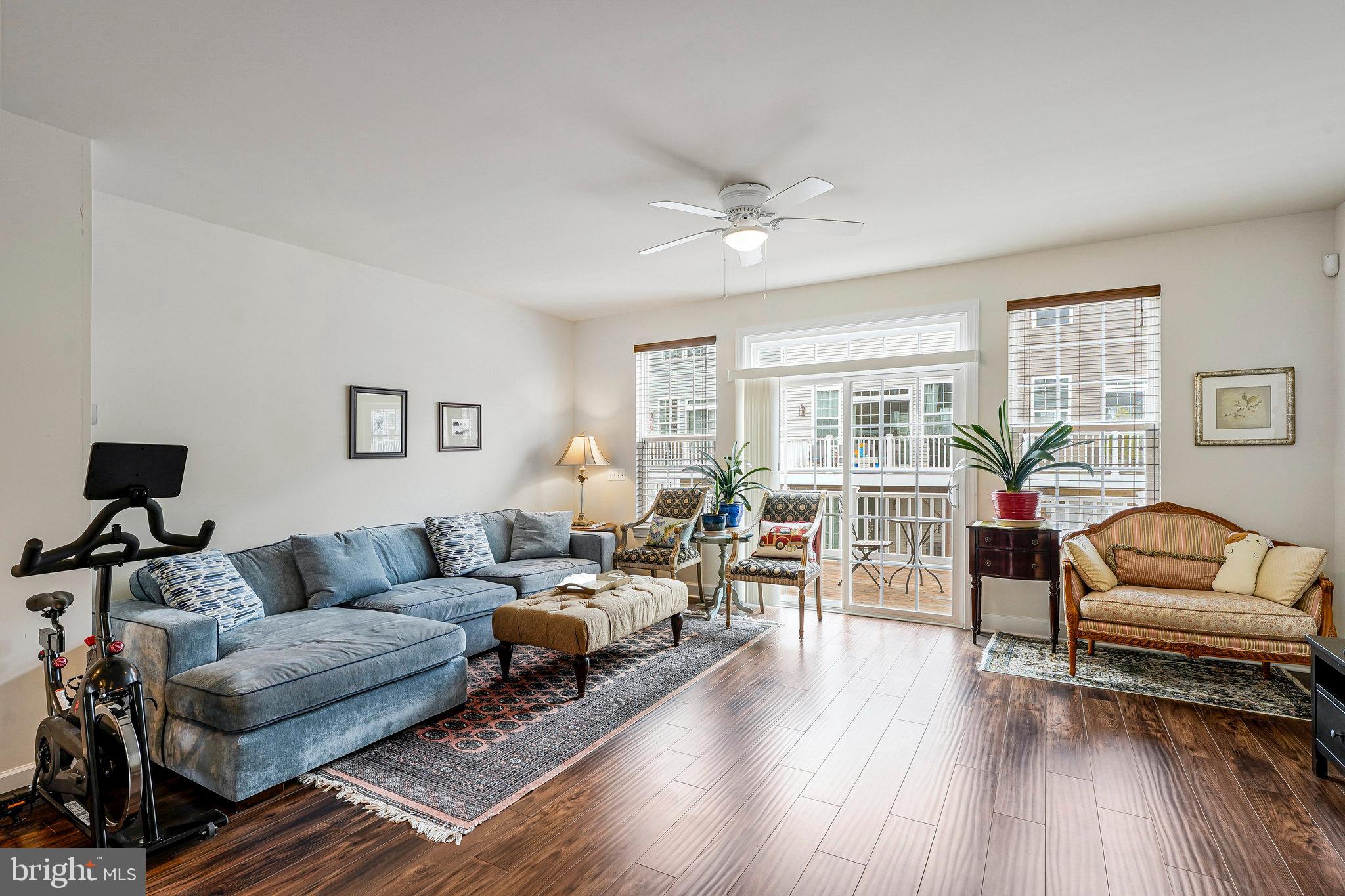 HERITAGE CROSSING TOWNS - Residential