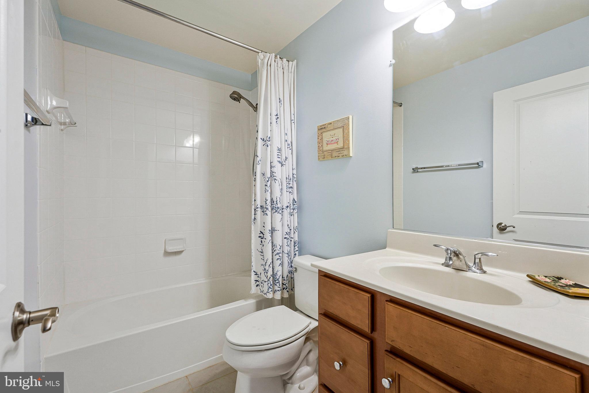 HERITAGE CROSSING TOWNS - Residential