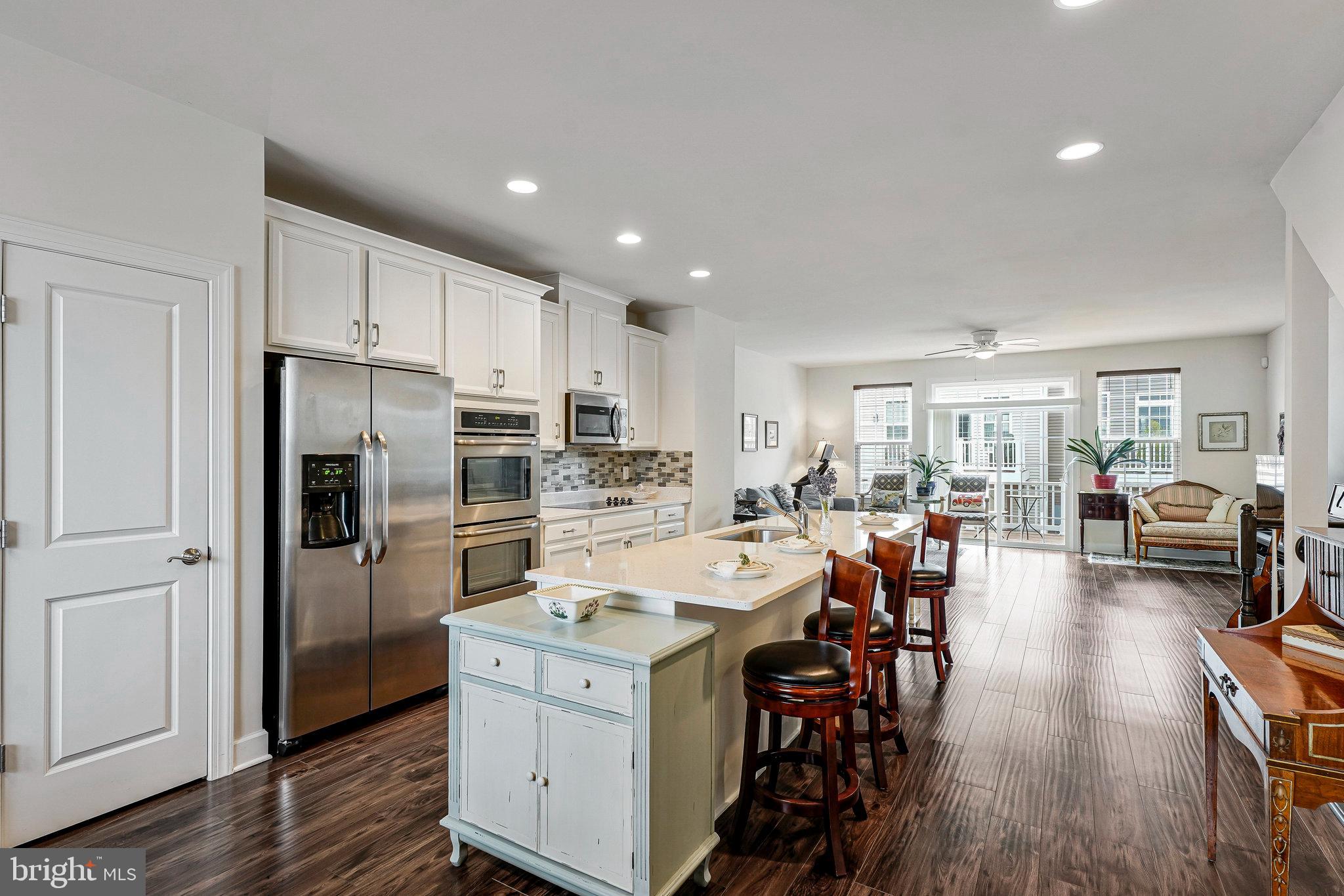 HERITAGE CROSSING TOWNS - Residential