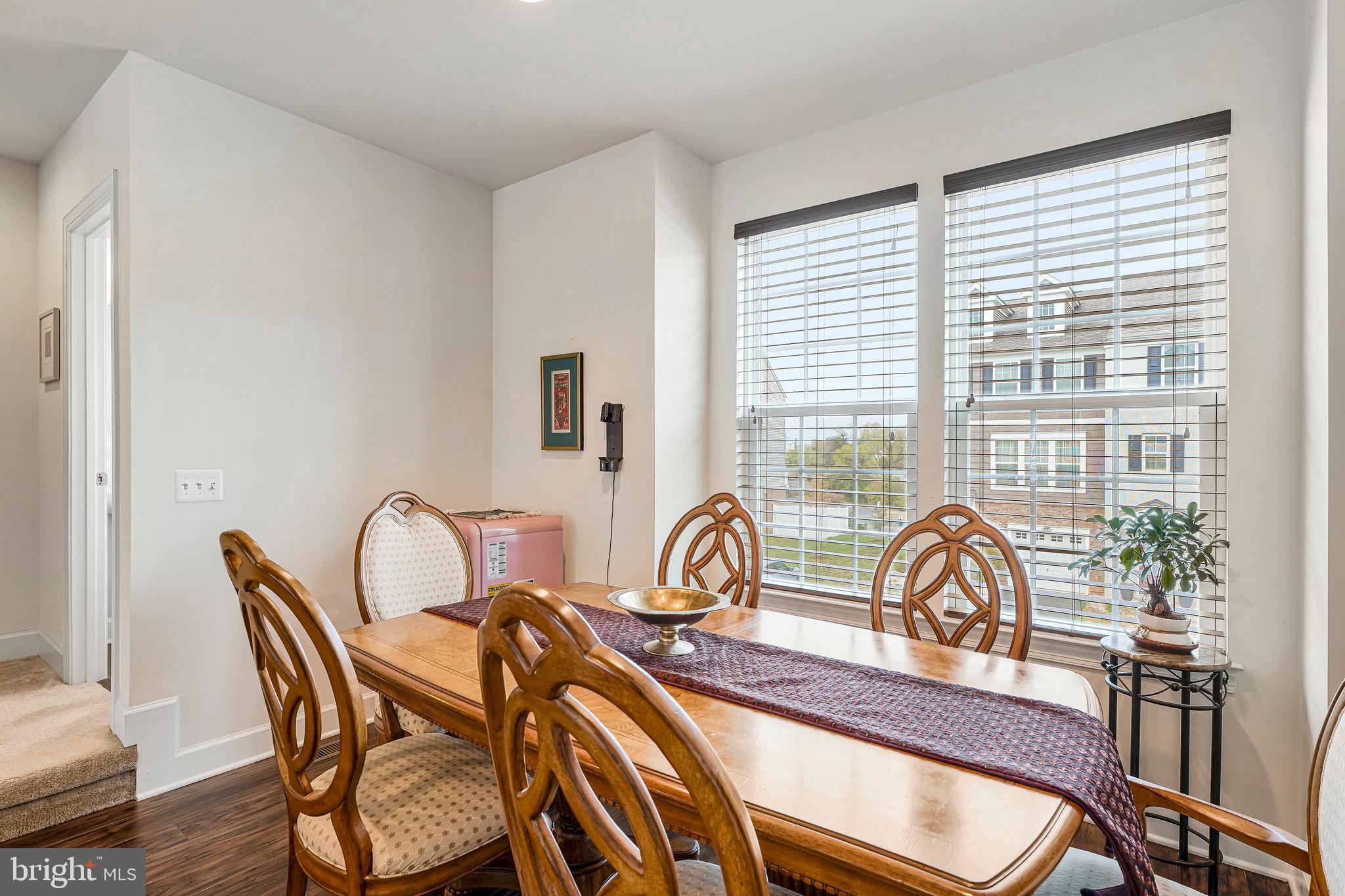 HERITAGE CROSSING TOWNS - Residential