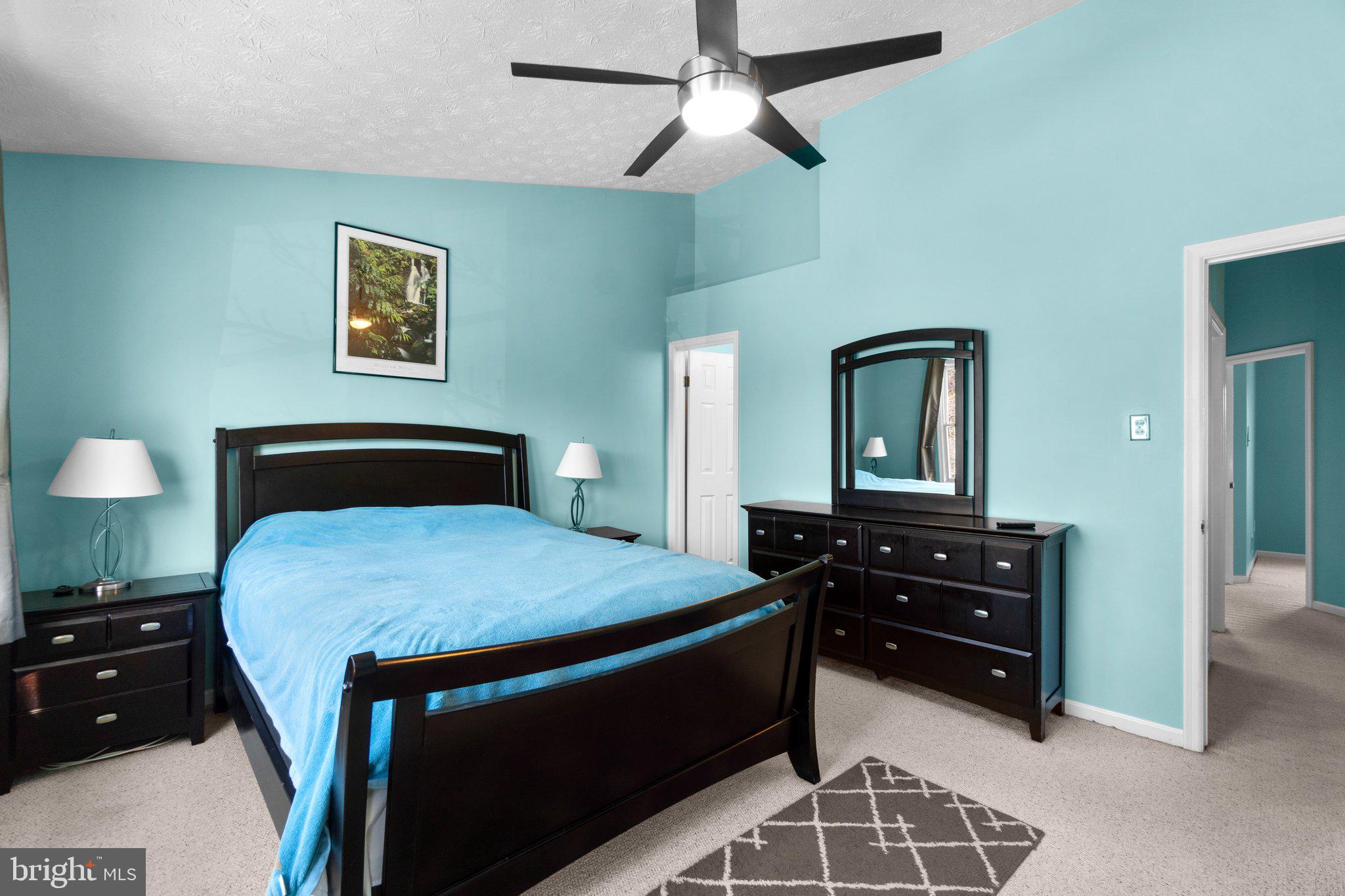 KINGS MEADE - Residential