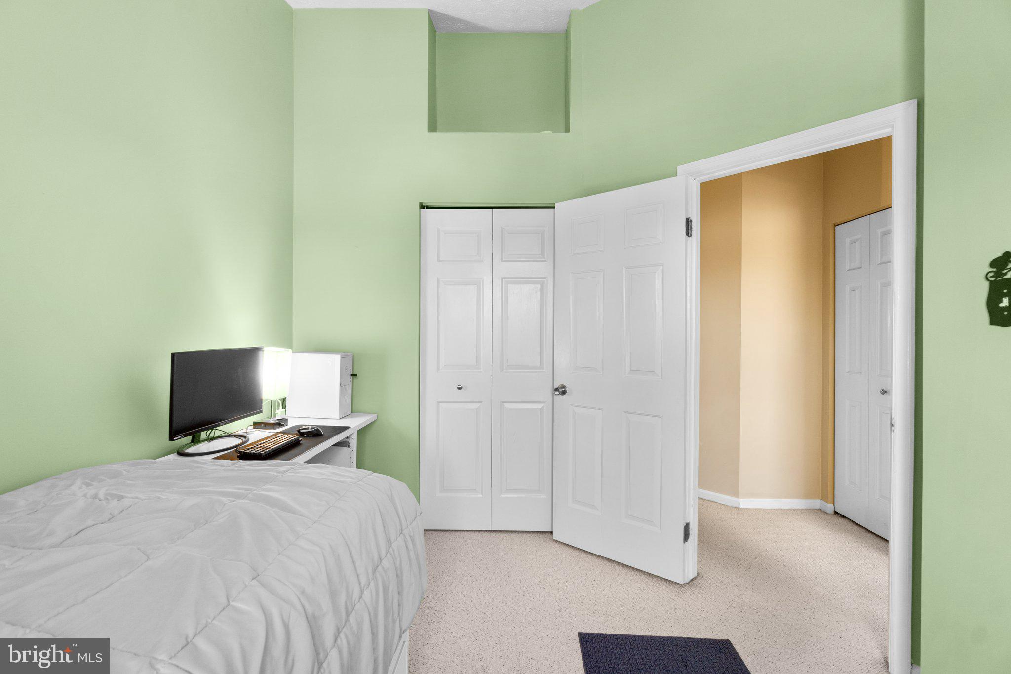 KINGS MEADE - Residential