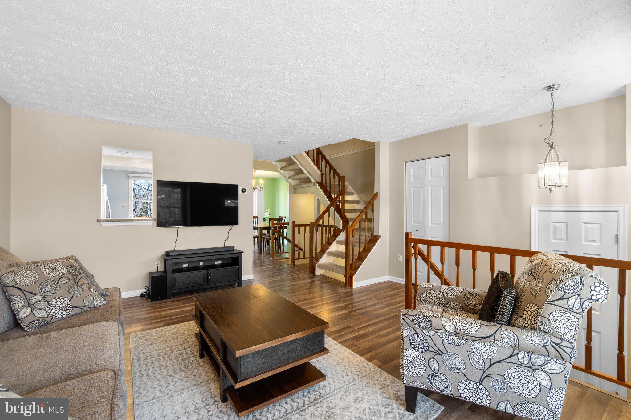 KINGS MEADE - Residential