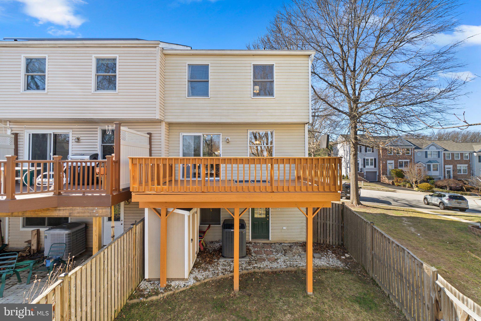 KINGS MEADE - Residential