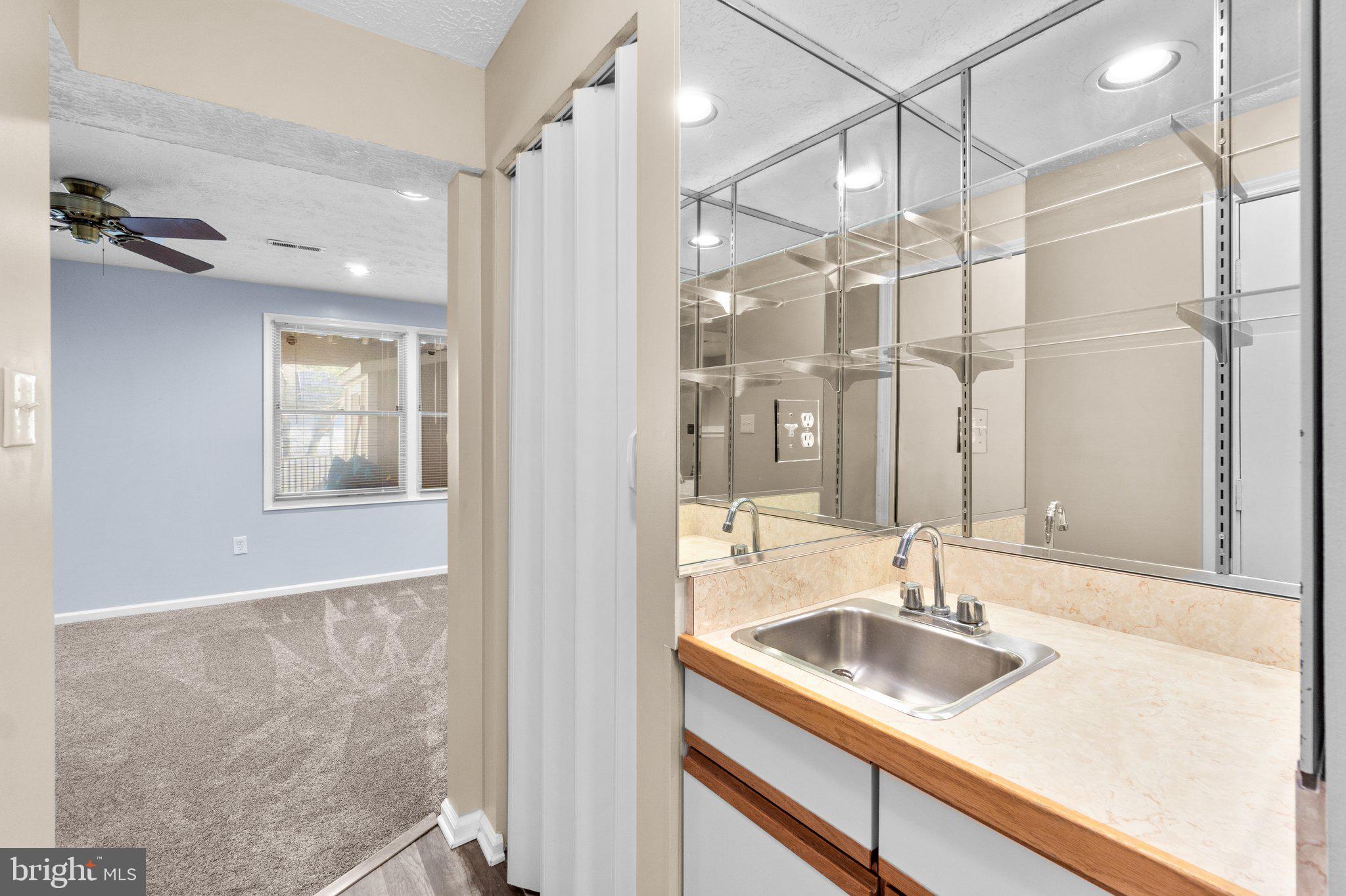 KINGS MEADE - Residential