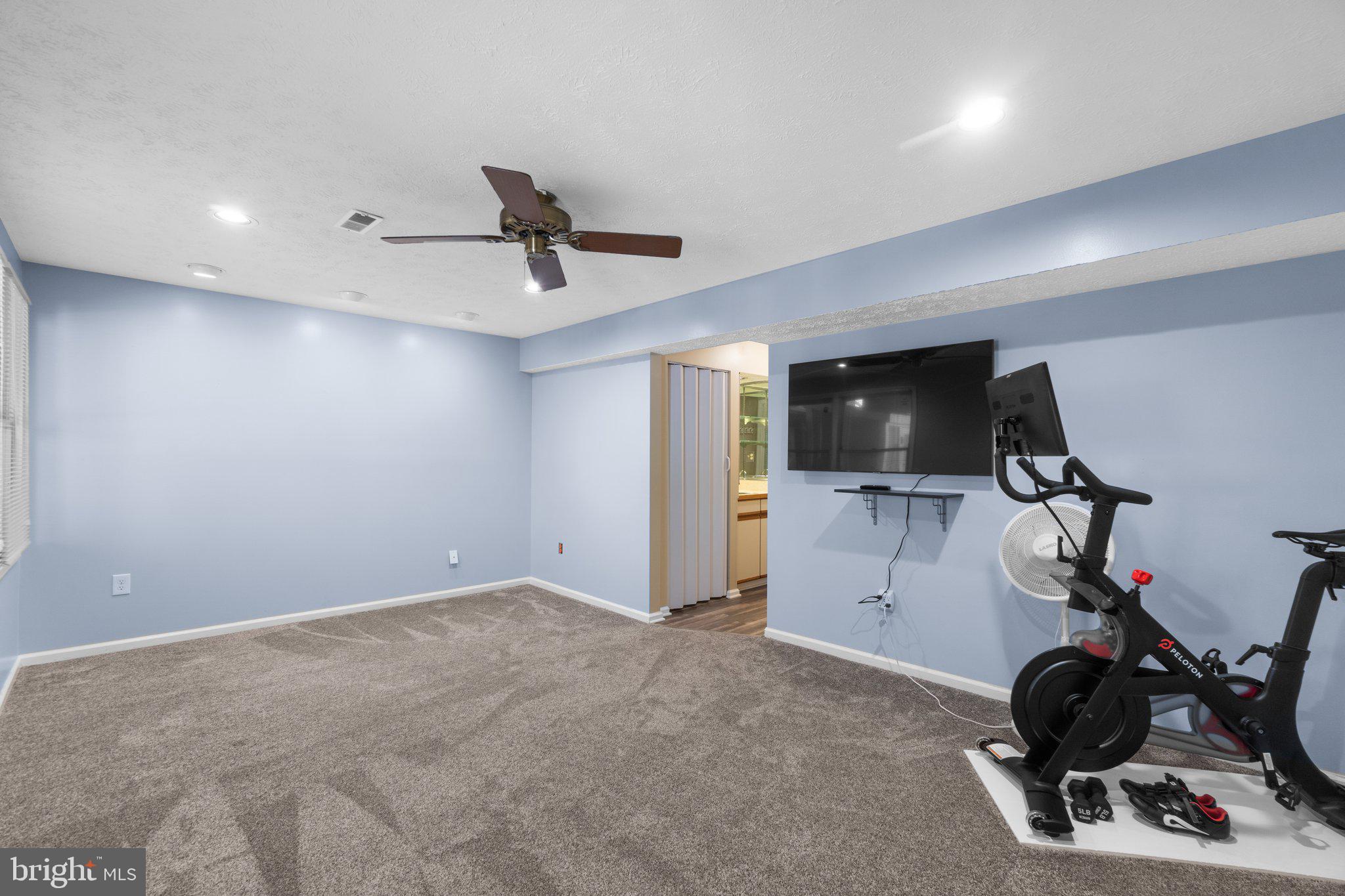 KINGS MEADE - Residential