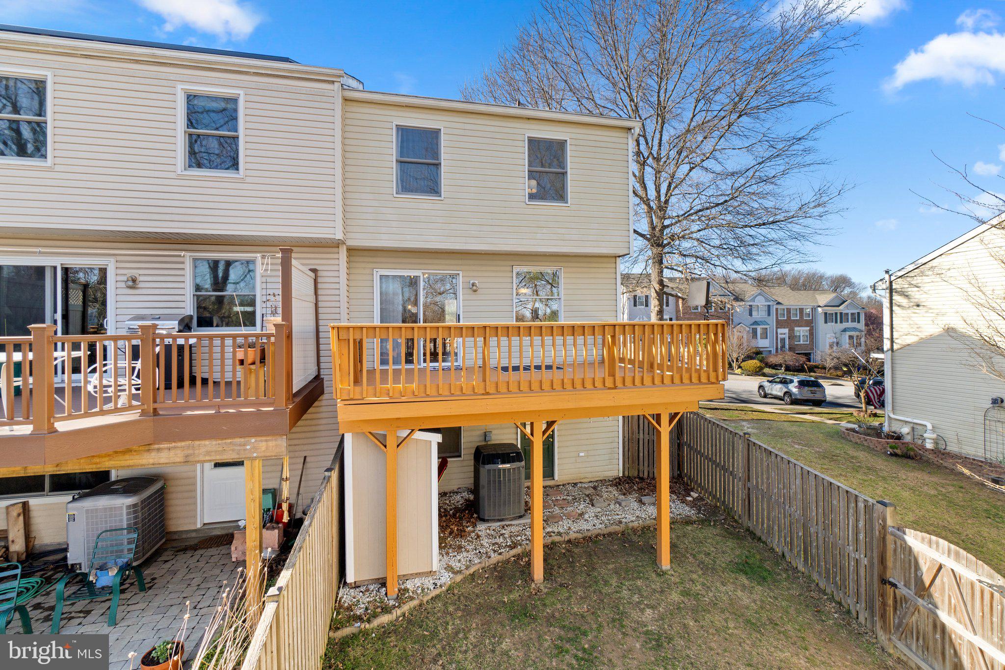 KINGS MEADE - Residential