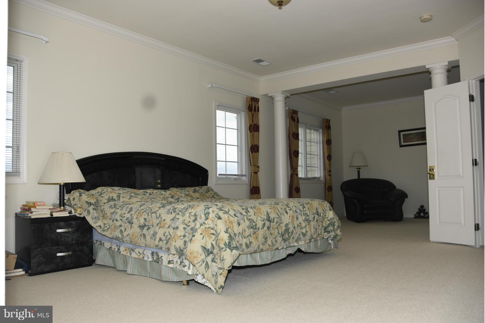 LOUDOUN VALLEY ESTATES - Residential Lease