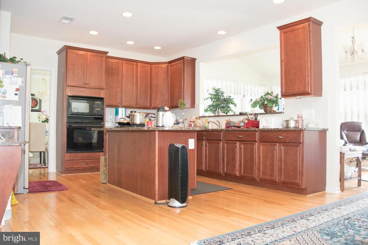 LOUDOUN VALLEY ESTATES - Residential Lease