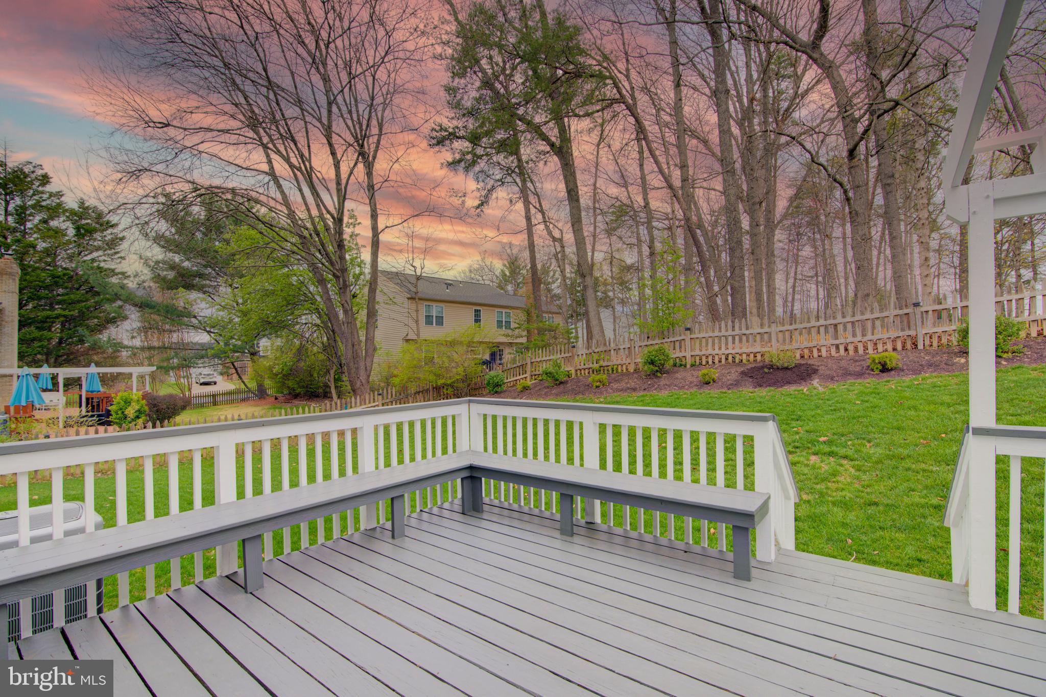 LAKE RIDGE - Residential