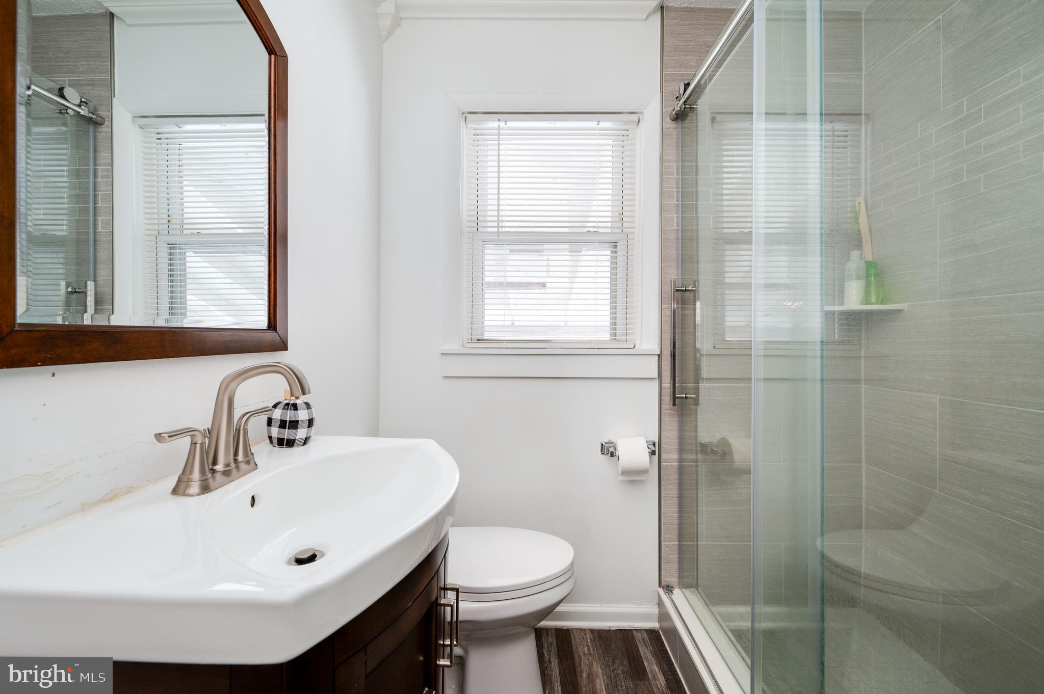 HYDE PARK - Residential